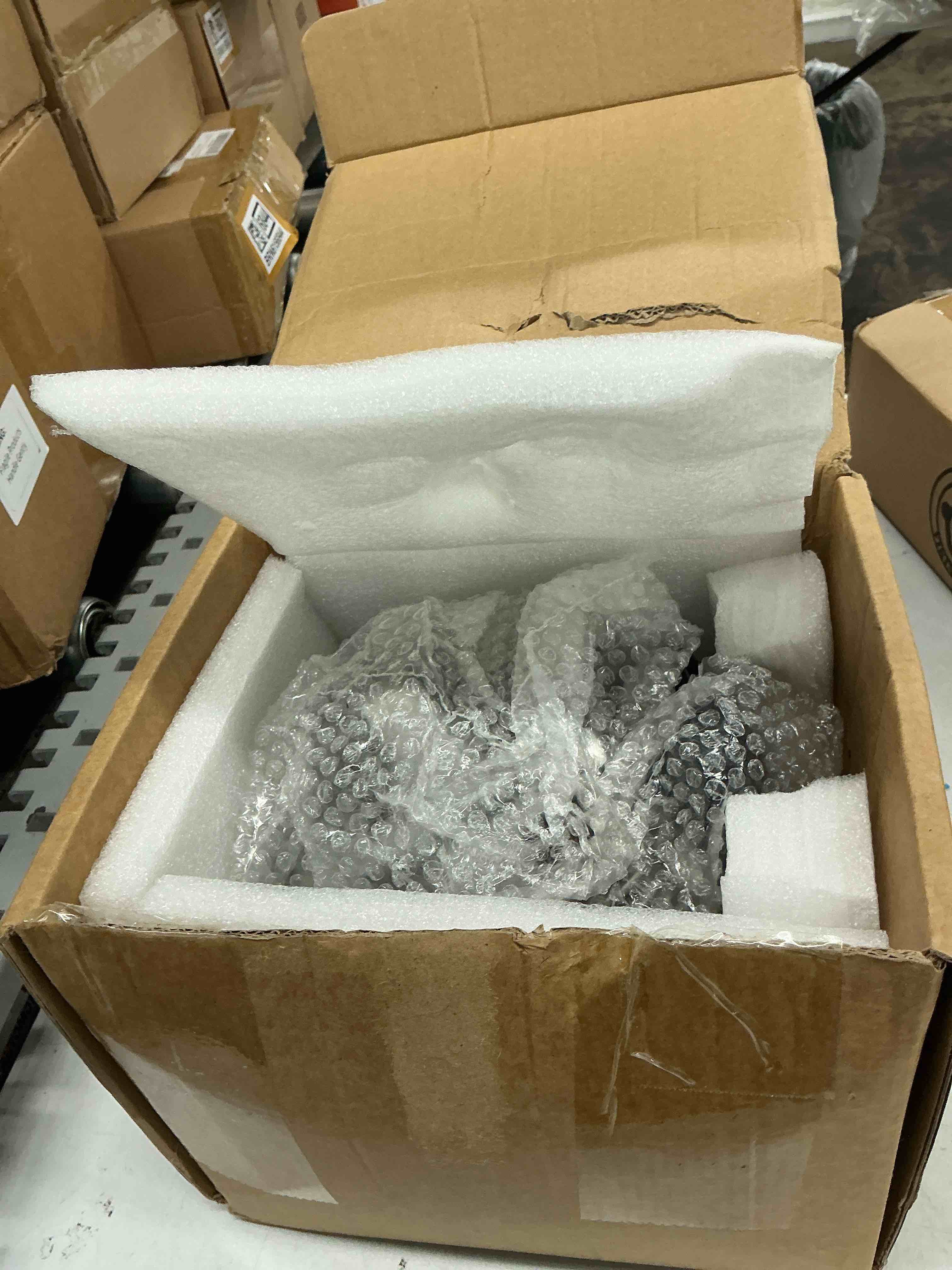 https://s3.amazonaws.com/lotting-images-prod/EmanualPiazza/BRN6156815_1779976096442.jpeg