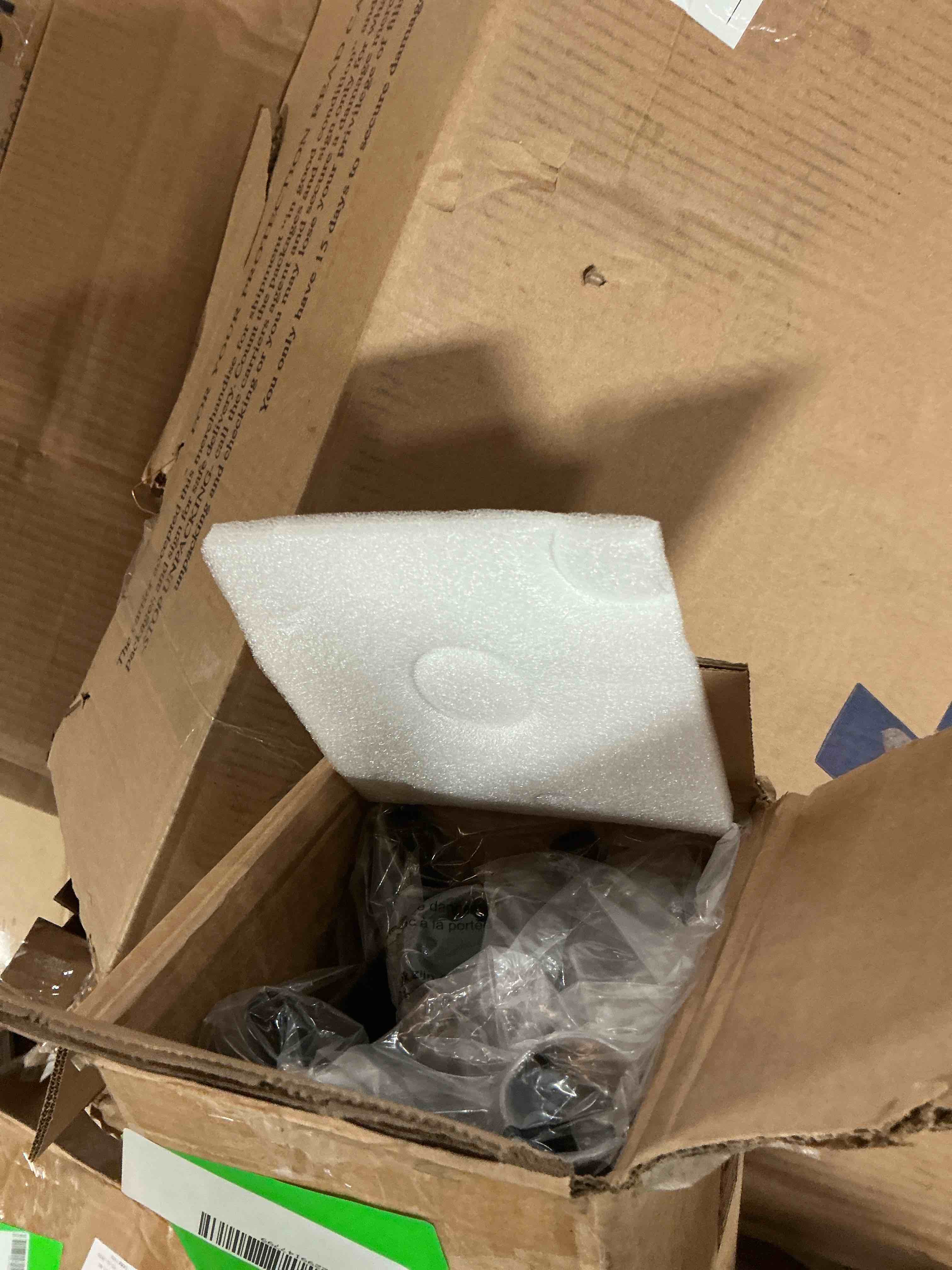 https://s3.amazonaws.com/lotting-images-prod/EmanualPiazza/BRN6157354_1779822902361.jpeg