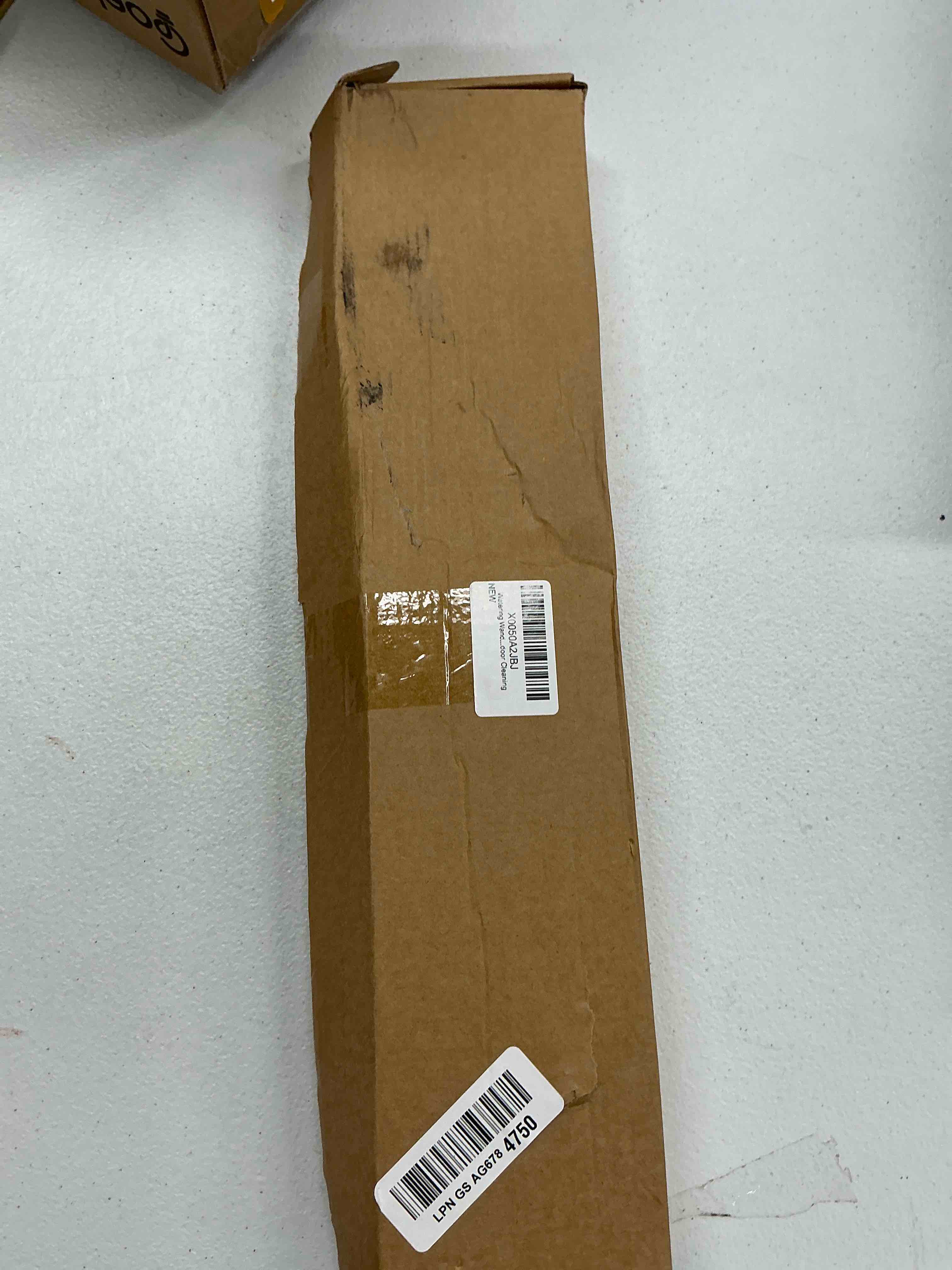 Condition photo showing Good Condition for Untitled Item