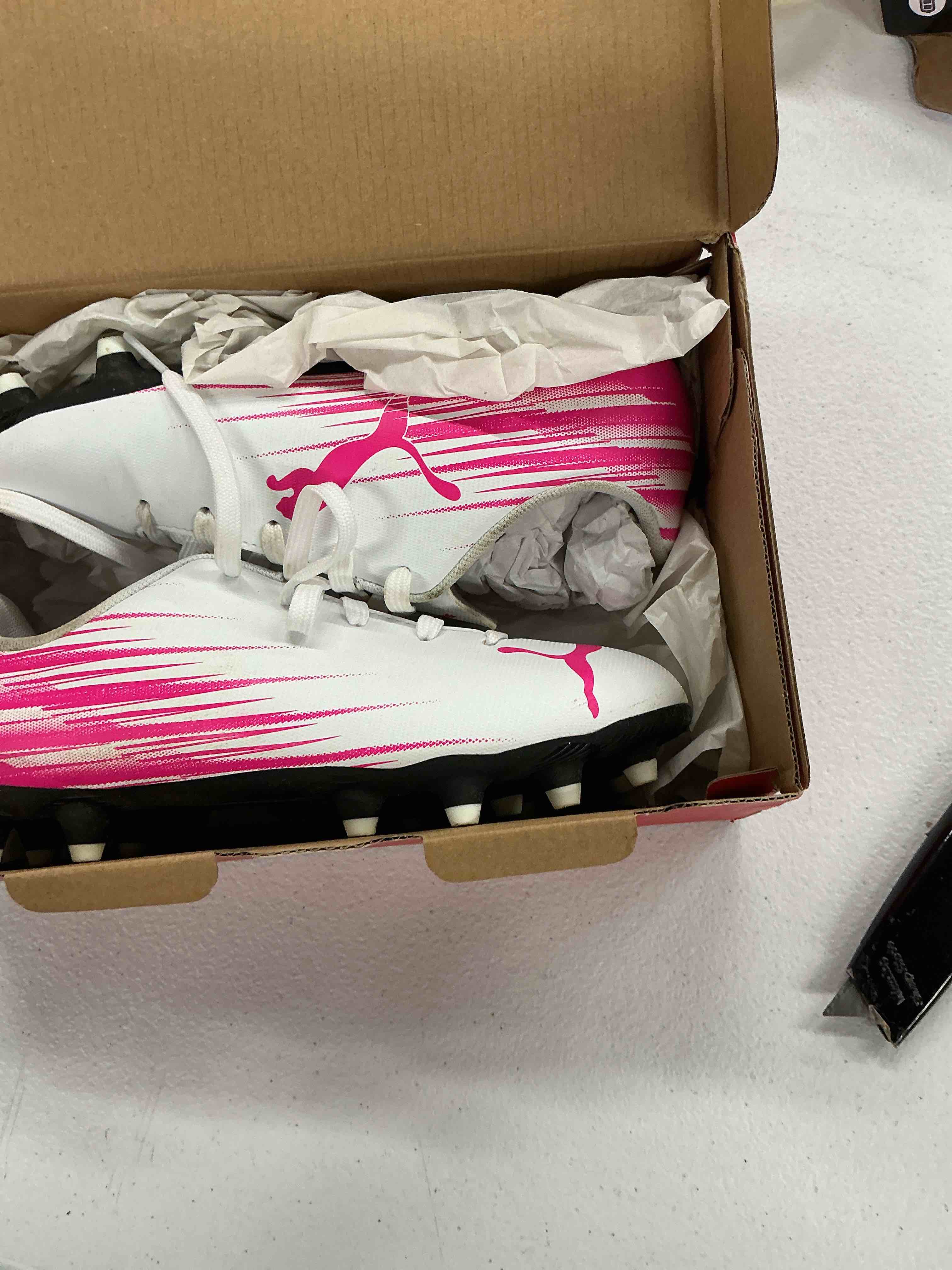 Condition photo showing Good Condition for puma unisex-child attacanto firm ground/artificial ground (toddler/little kid/big kid)
