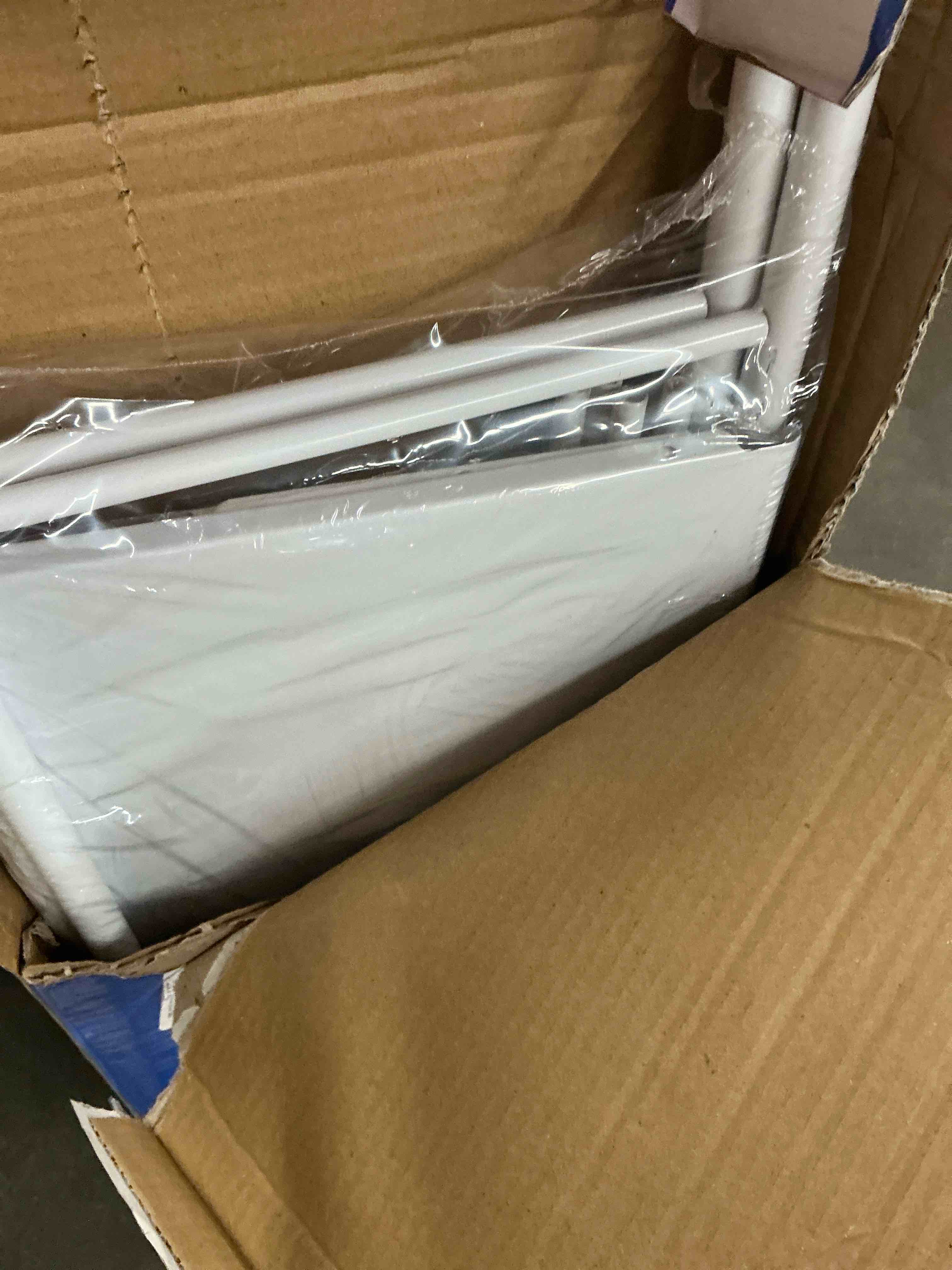 https://s3.amazonaws.com/lotting-images-prod/EmanualPiazza/BRN7048101_1789567430132.jpeg