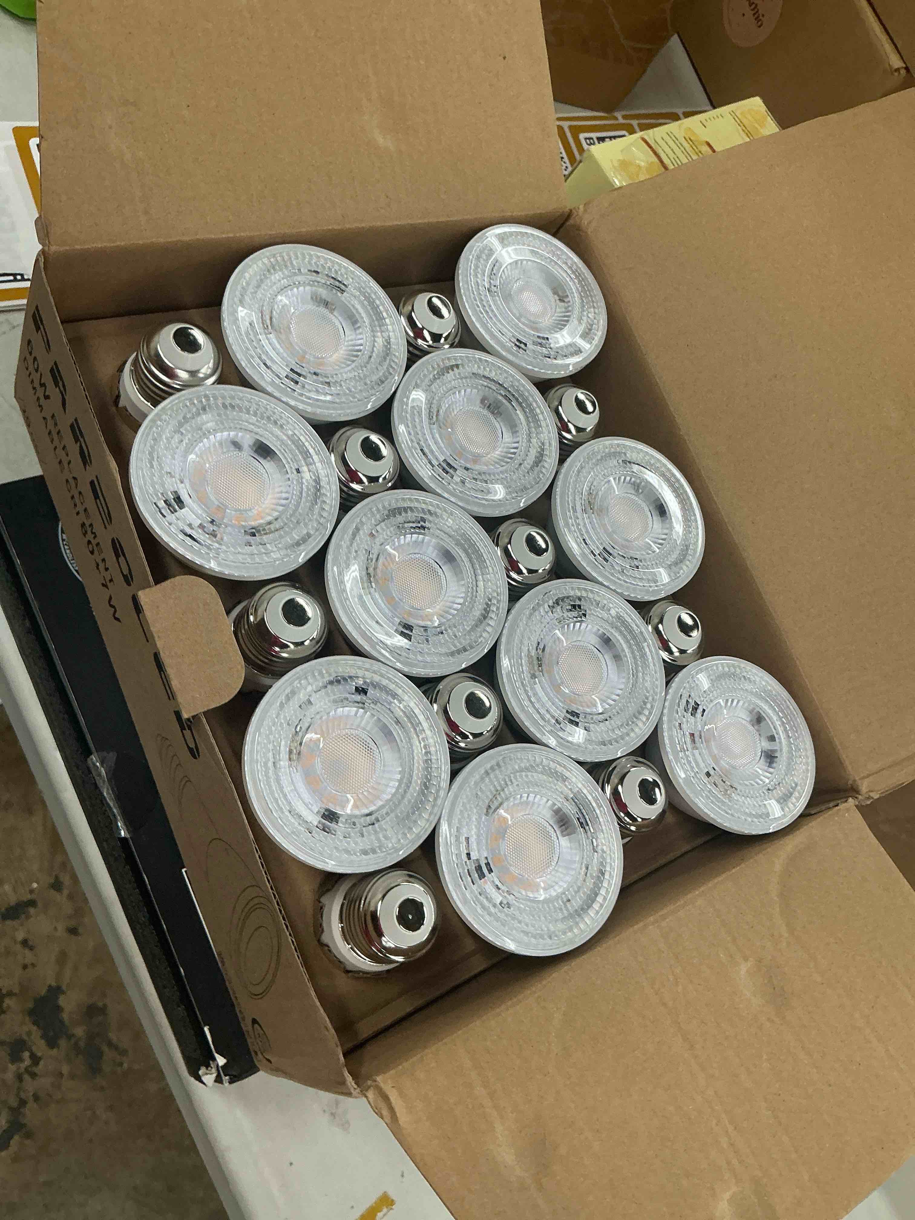 https://s3.amazonaws.com/lotting-images-prod/EmanualPiazza/BRN7054478_1789402593271.jpeg