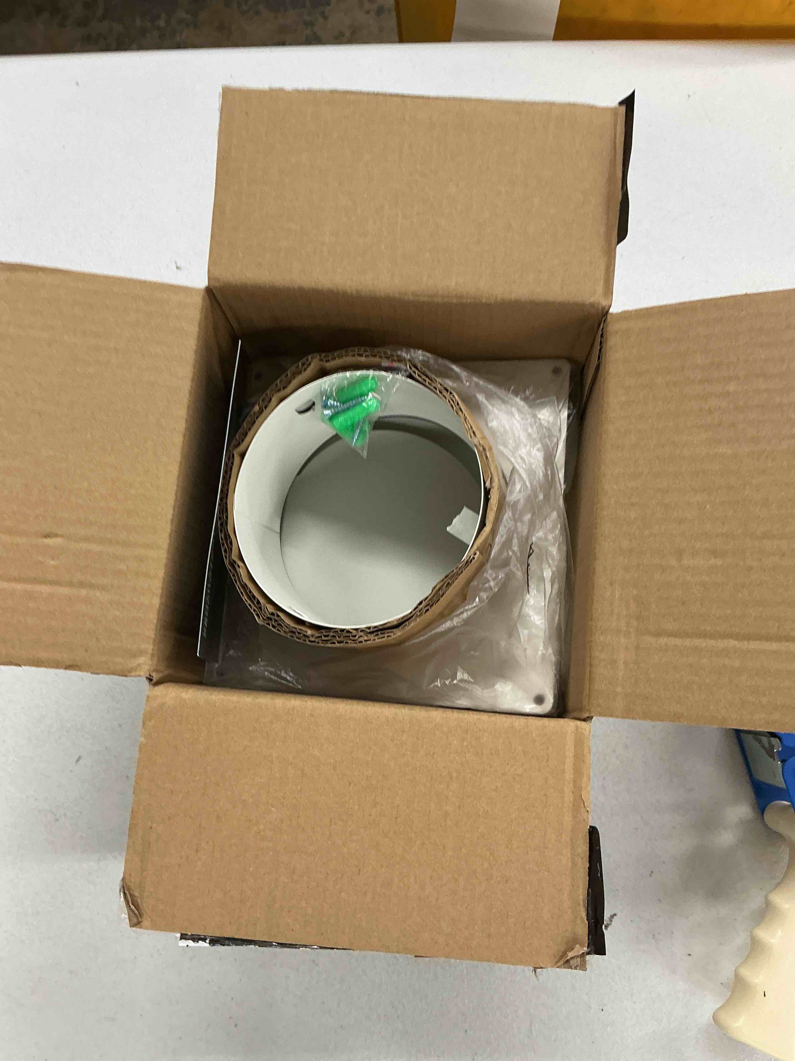 https://s3.amazonaws.com/lotting-images-prod/EmanualPiazza/BRN7054848_1789418864083.jpeg