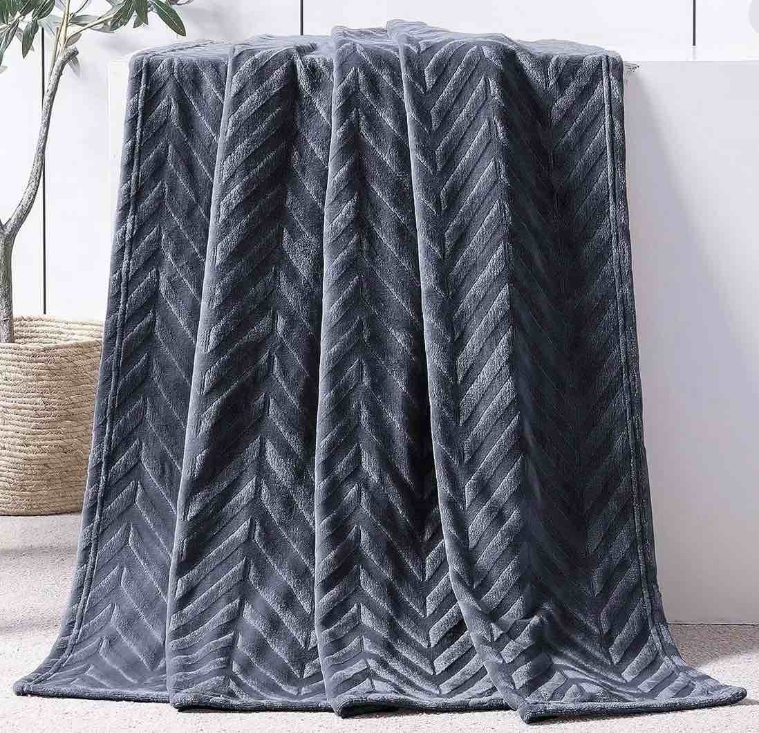 bare home fleece blanket - full/queen - ultra-soft lightweight for bed, sofa, and couch - luxury microplush - cozy warm blanket (full/queen, grey) full/queen 02 - grey