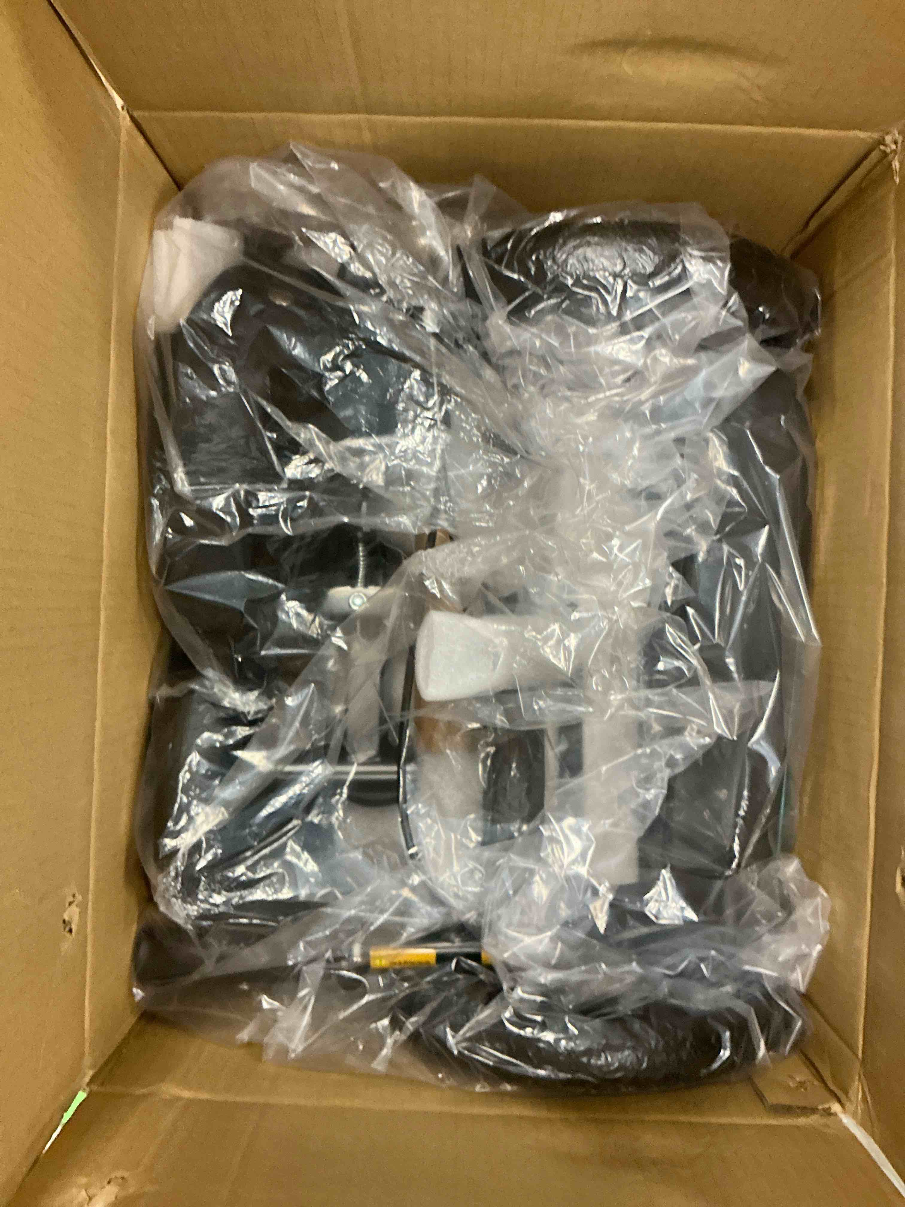 https://s3.amazonaws.com/lotting-images-prod/EmanualPiazza/GRA1937532_1779911564045.jpeg