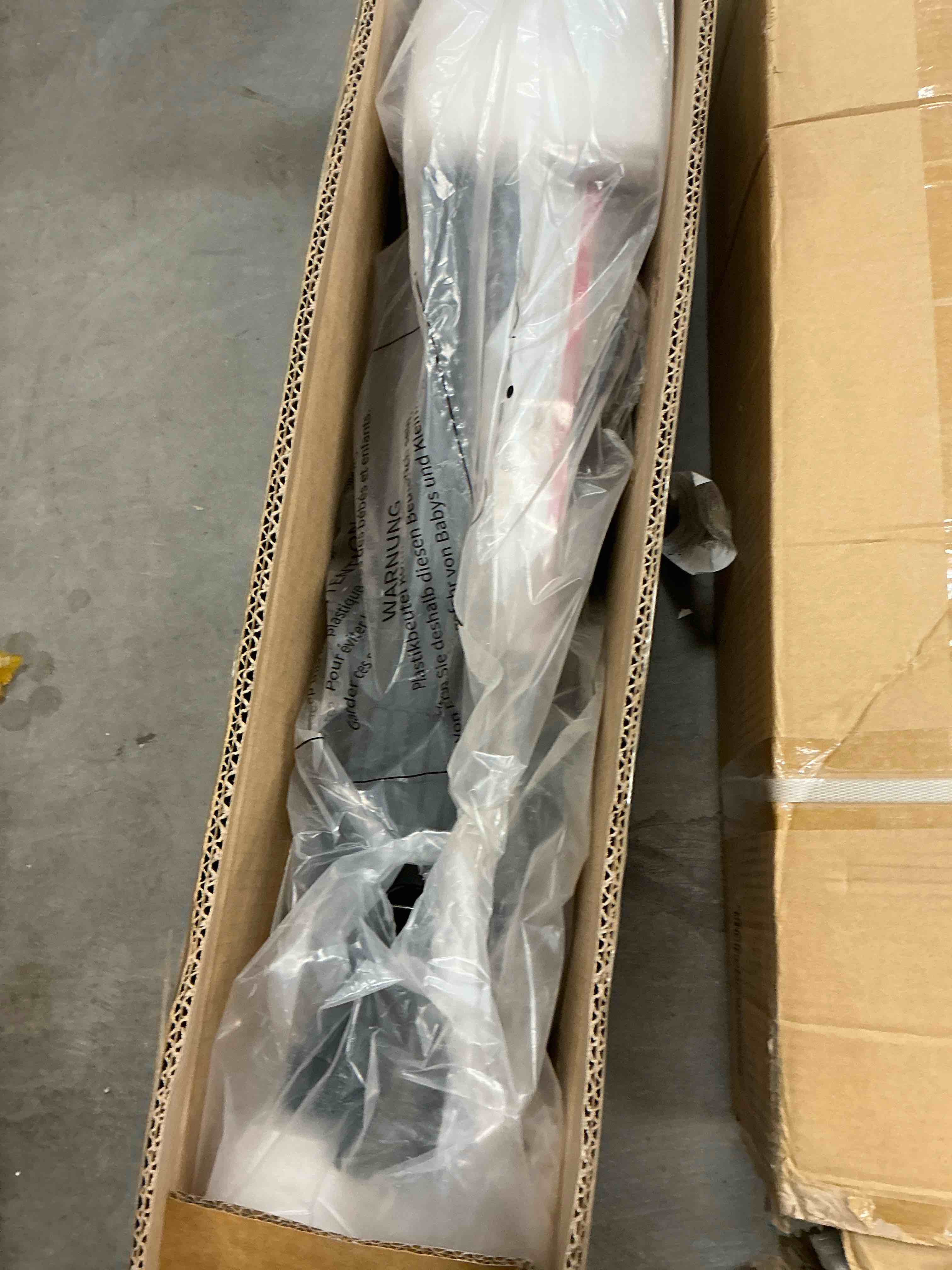 https://s3.amazonaws.com/lotting-images-prod/EmanualPiazza/GRA1937545_1779913237554.jpeg
