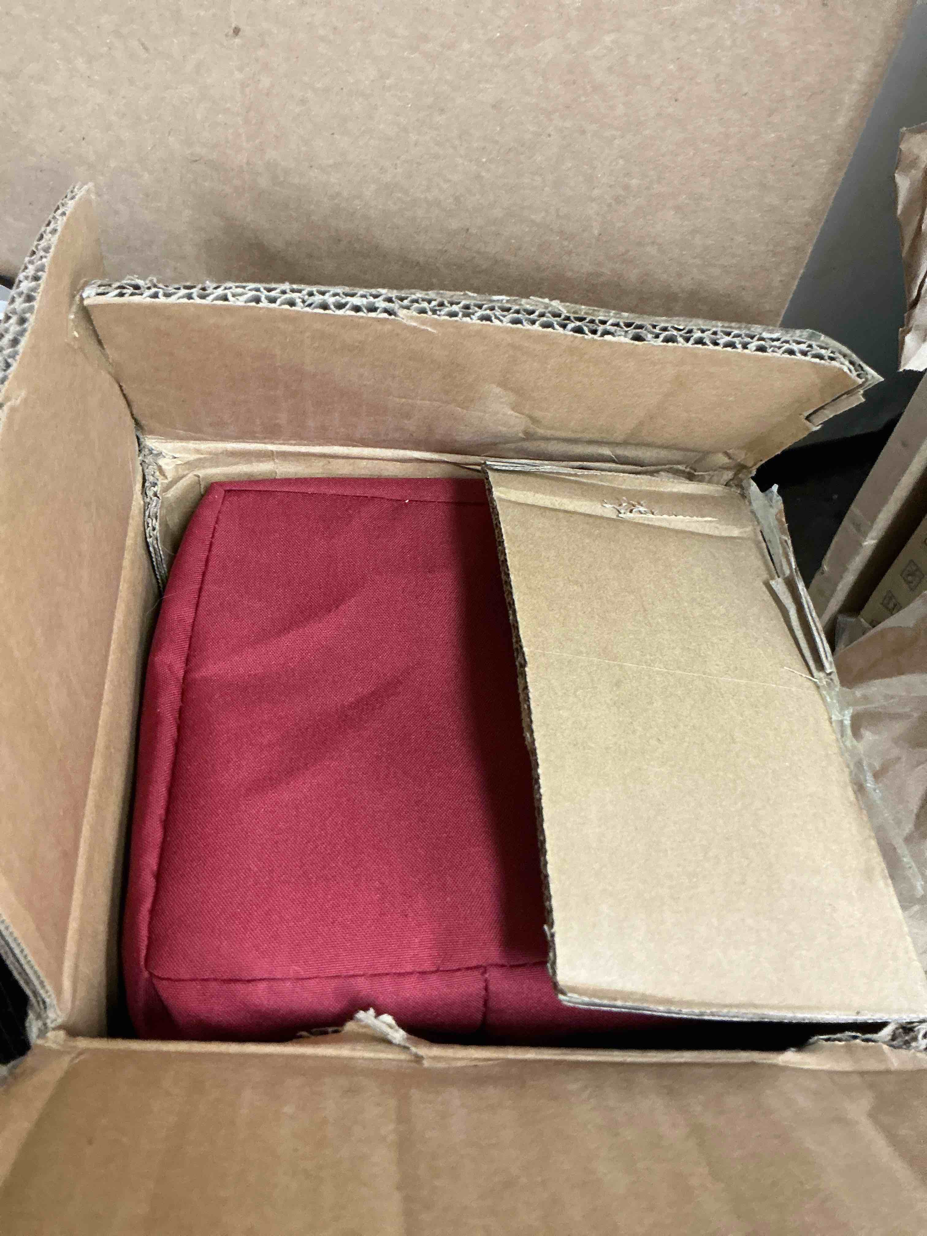 https://s3.amazonaws.com/lotting-images-prod/EmanualPiazza/GRA1937587_1779974738656.jpeg