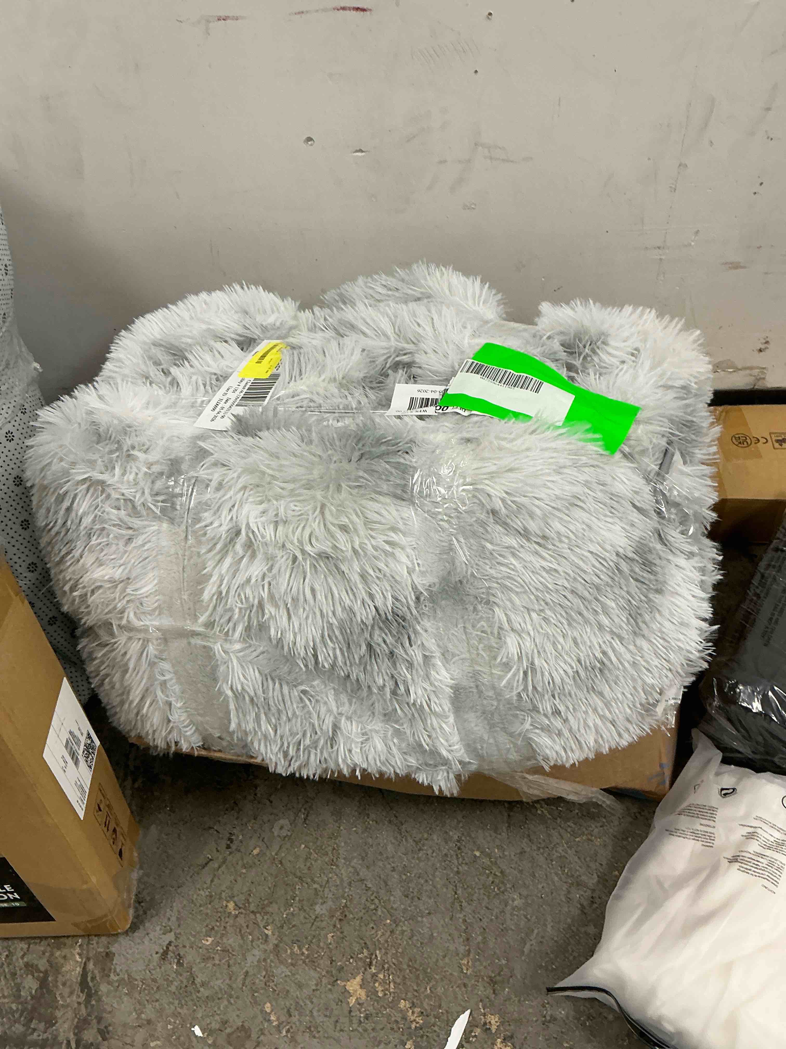 https://s3.amazonaws.com/lotting-images-prod/EmanualPiazza/GRA1937647_1779976455708.jpeg