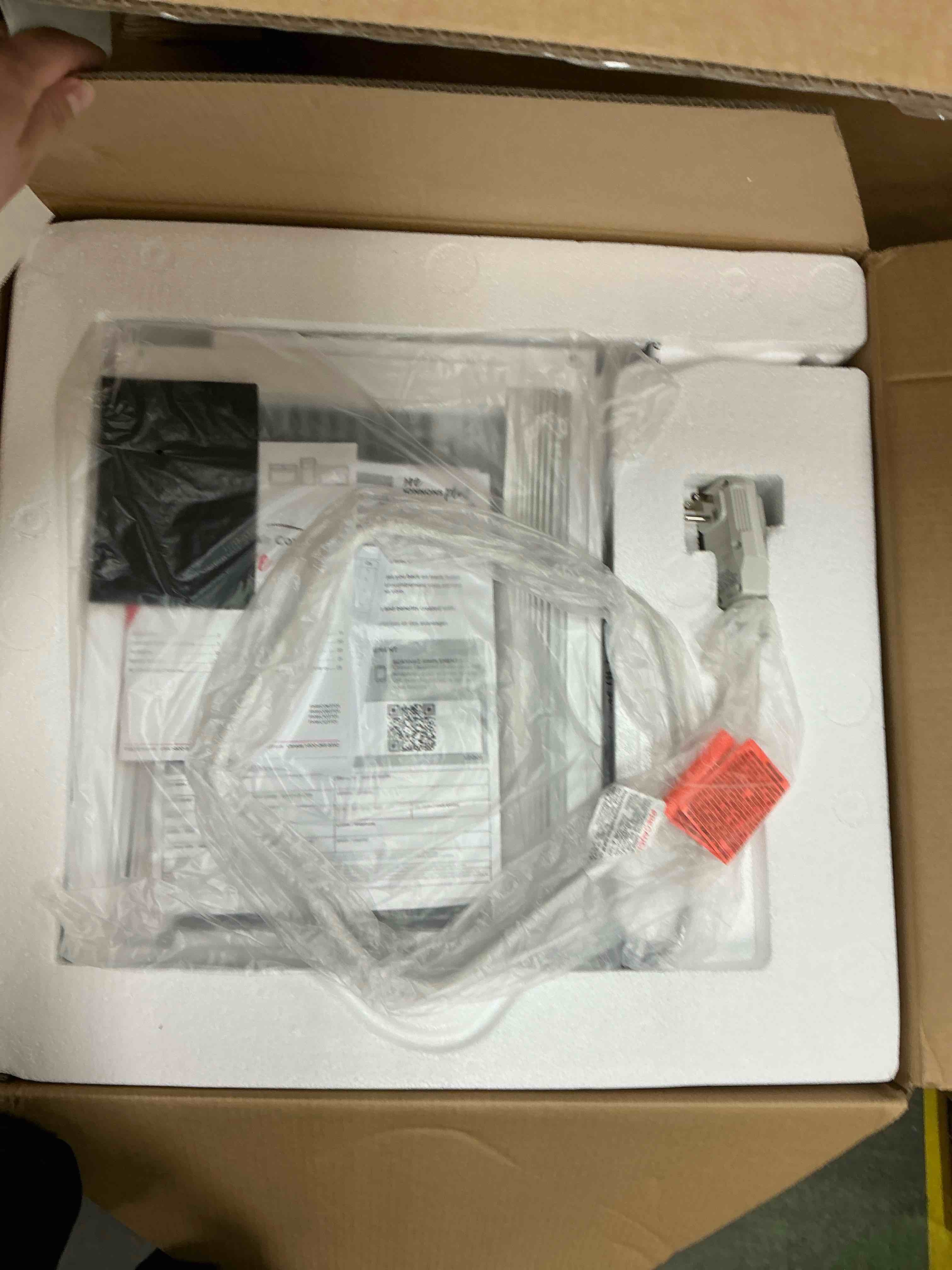 https://s3.amazonaws.com/lotting-images-prod/EmanualPiazza/GRA1937664_1779978880248.jpeg