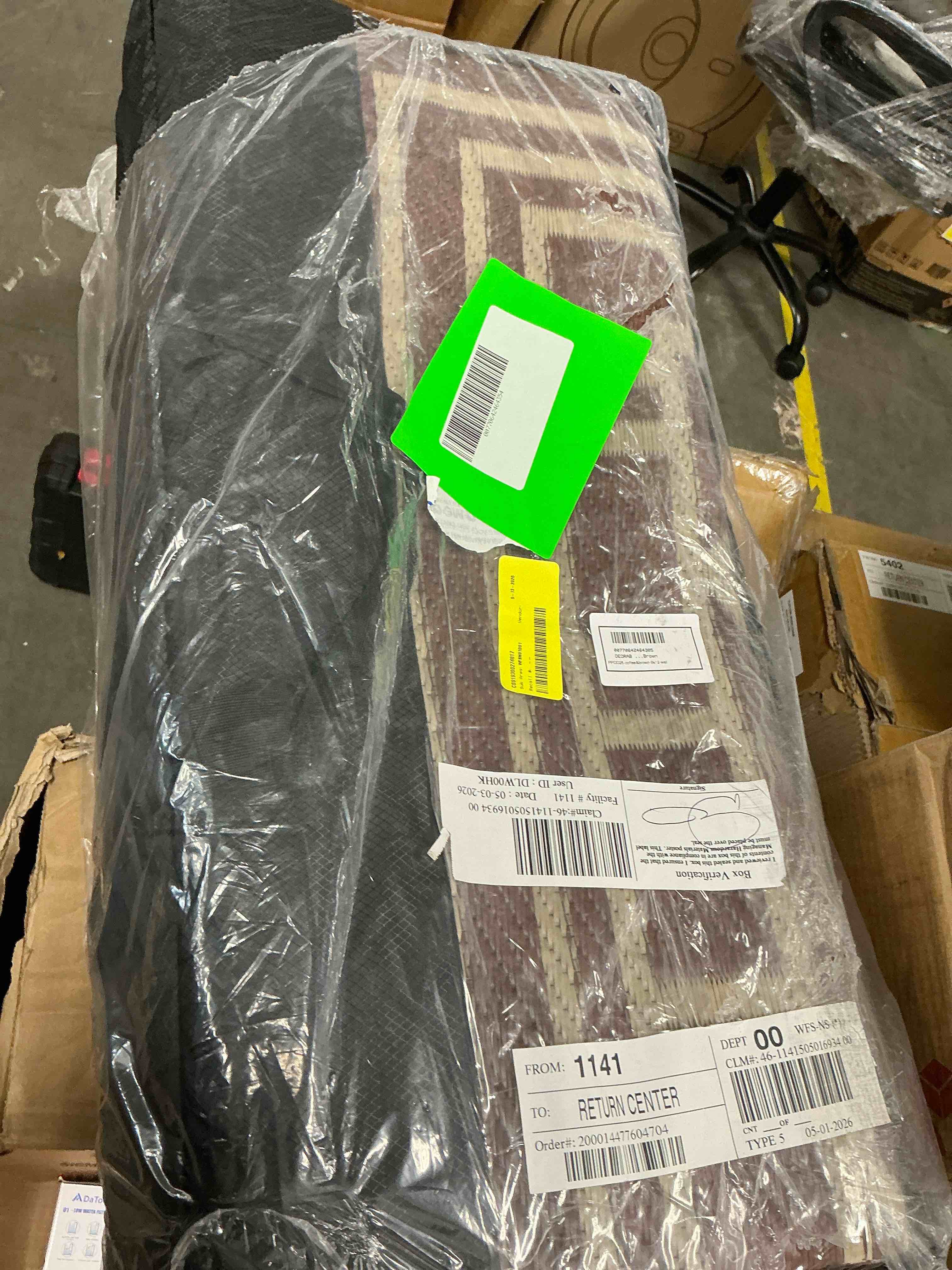 Condition photo showing New/Like New for deorab 9'x12' outdoor rugs patio reversible plastic camping carpet waterproof outside mat,coffee & brown