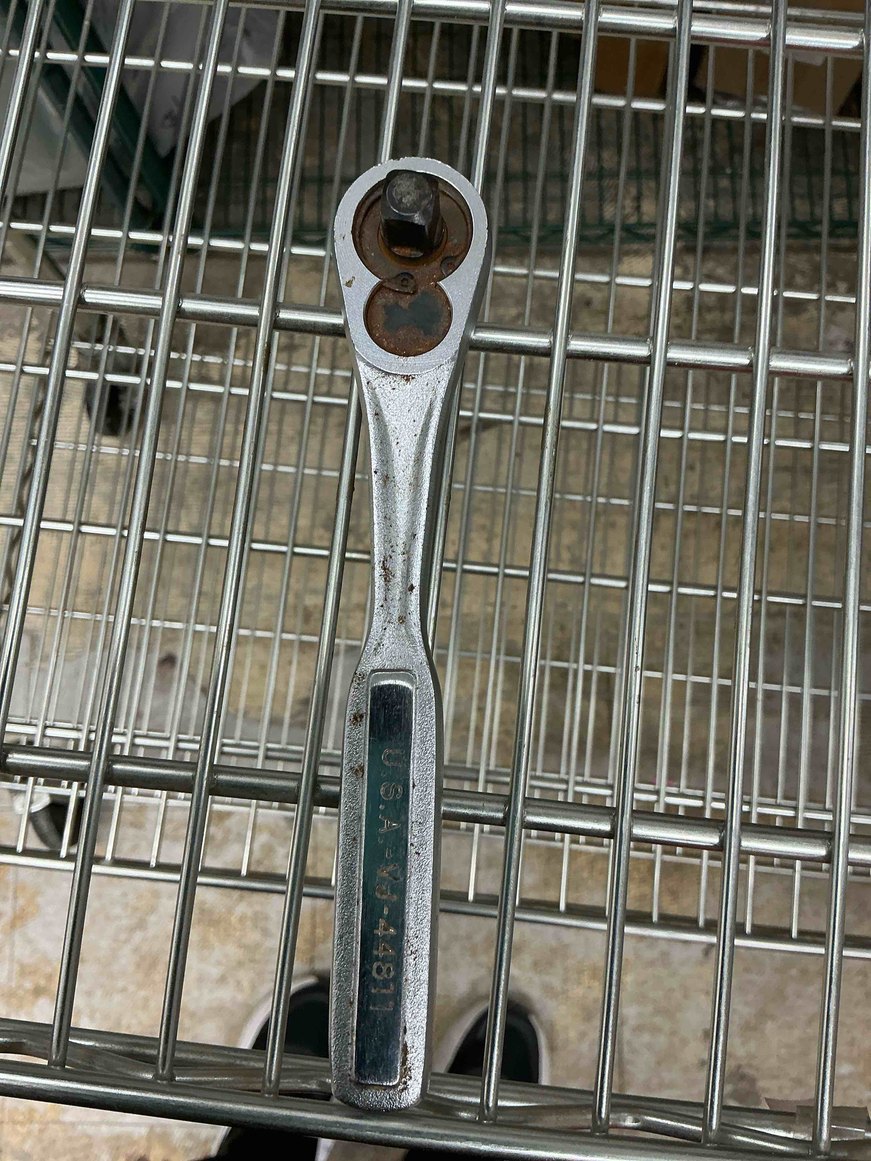 Condition photo showing Good Condition for craftsman 3/8 inch drive quick release teardrop ratchet, 9-44811