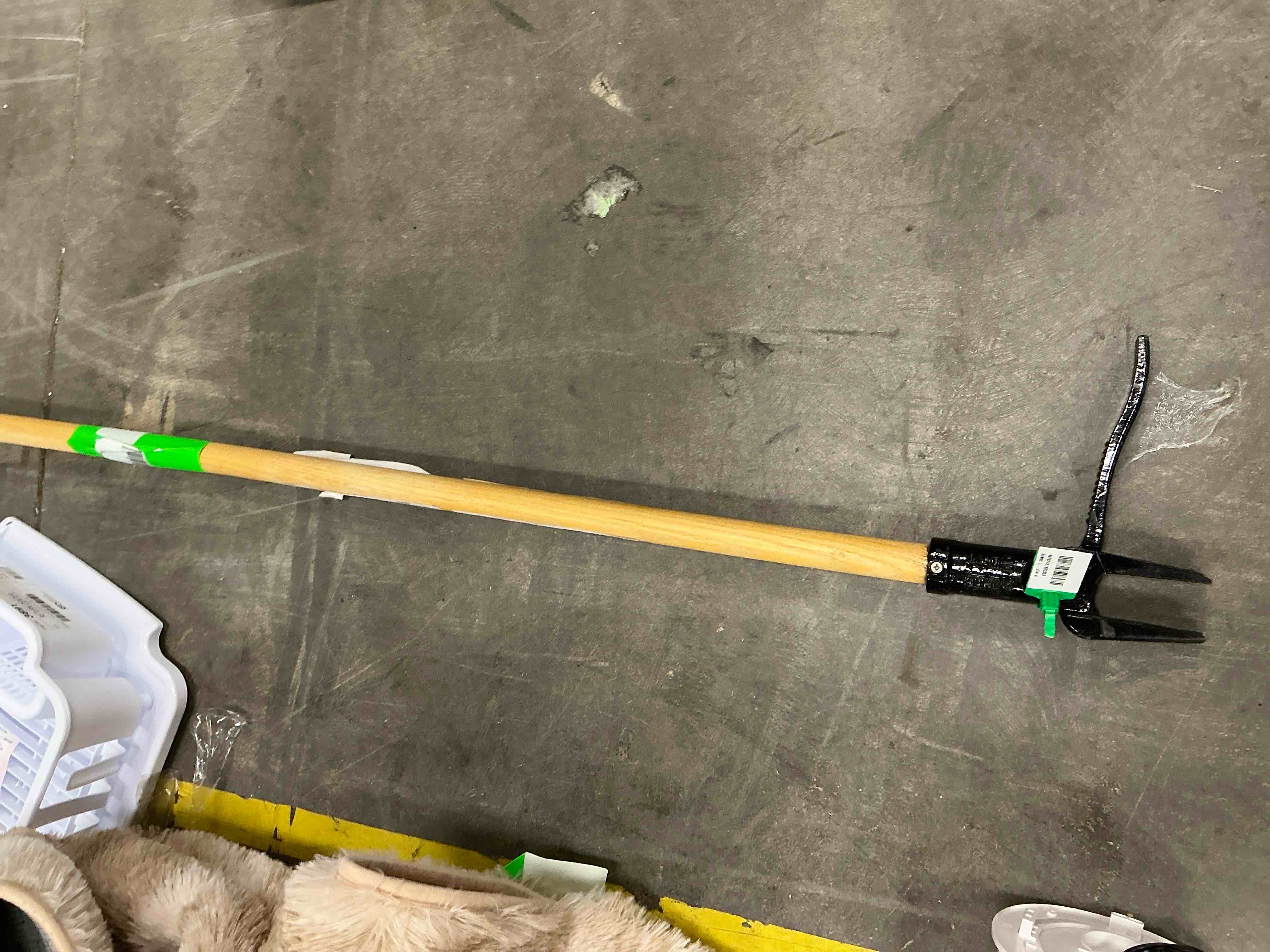 Condition photo showing Good Condition for stand up weed puller tool heavy duty weeding tool with long wooden handle and 4-claw steel head