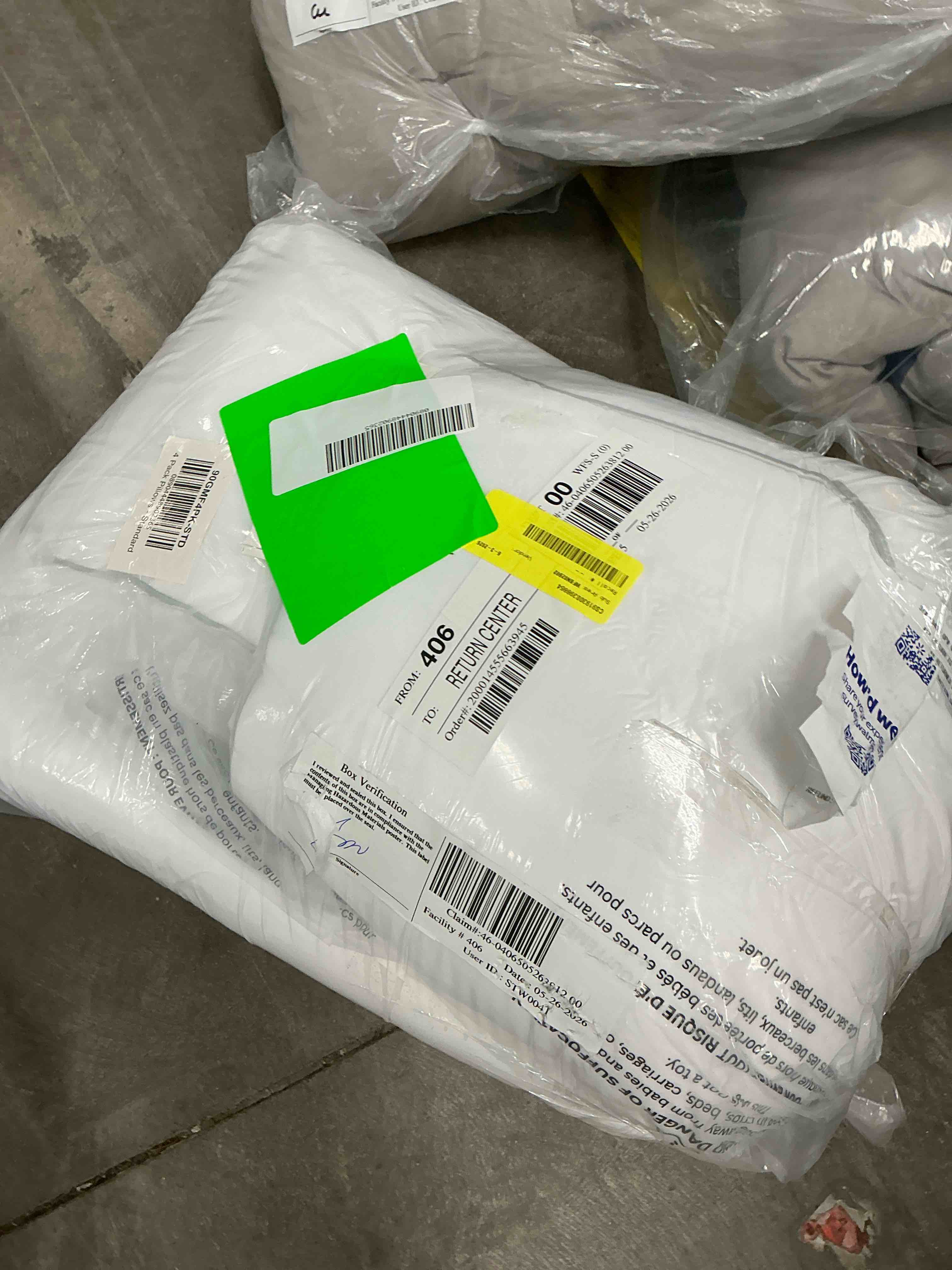 Condition photo showing Good Condition for casa platino pillows standard size set of 4 – soft & medium standard bed pillow, luxury sleep quality, easy to clean, ideal for neck support