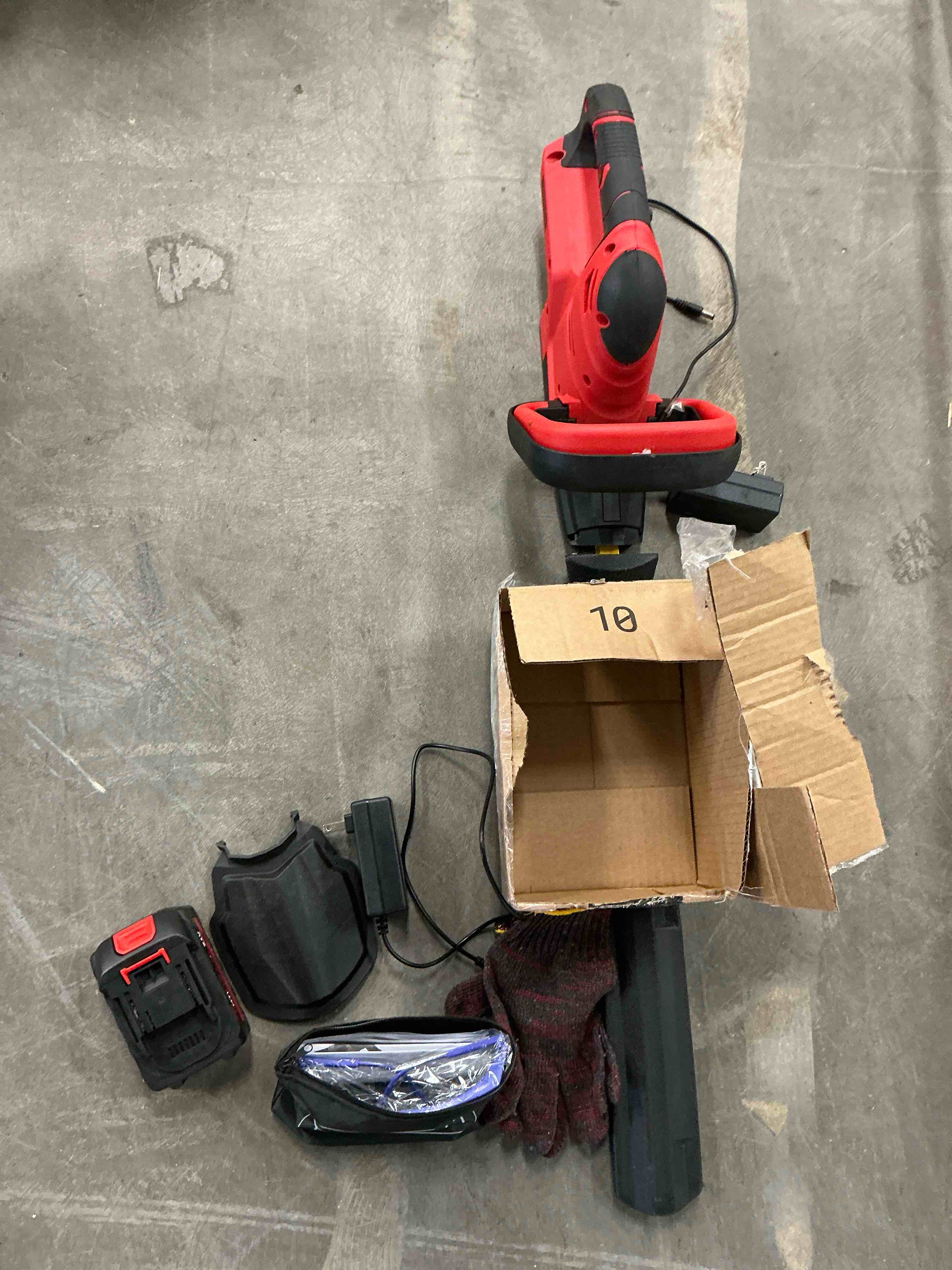Condition photo showing Good Condition for cordless hedge trimmer, untimaty 21v rechargeable hedge trimmer with 22" double action blade, double safety handle, 3.0ah battery & charger, for shrub cutting, trimming