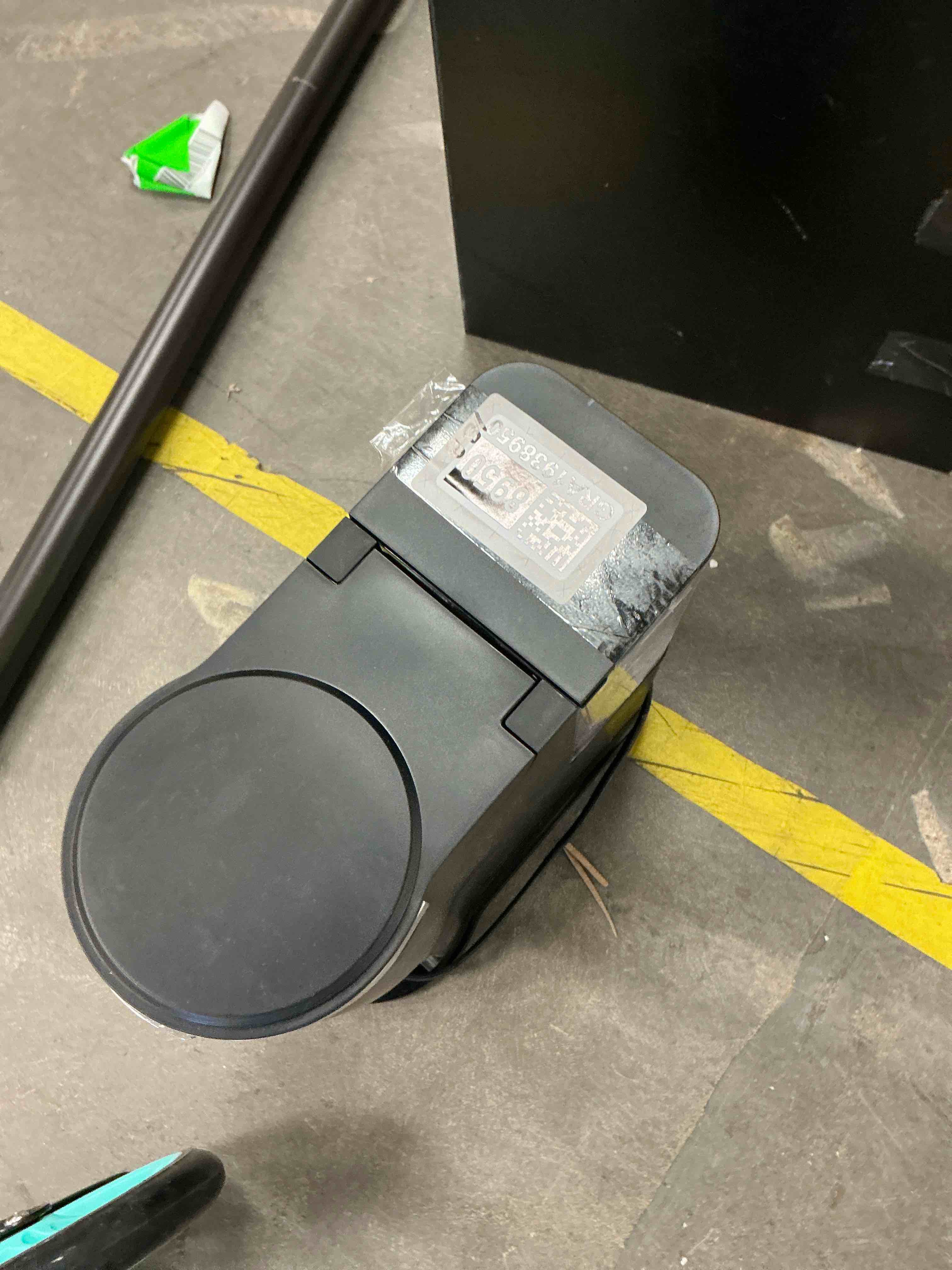 Condition photo showing Good Condition for kndko single serve coffee maker for k cup pod or ground coffee  1200w coffee machine with 40oz water tank  self-clean  quick-heating for home  office