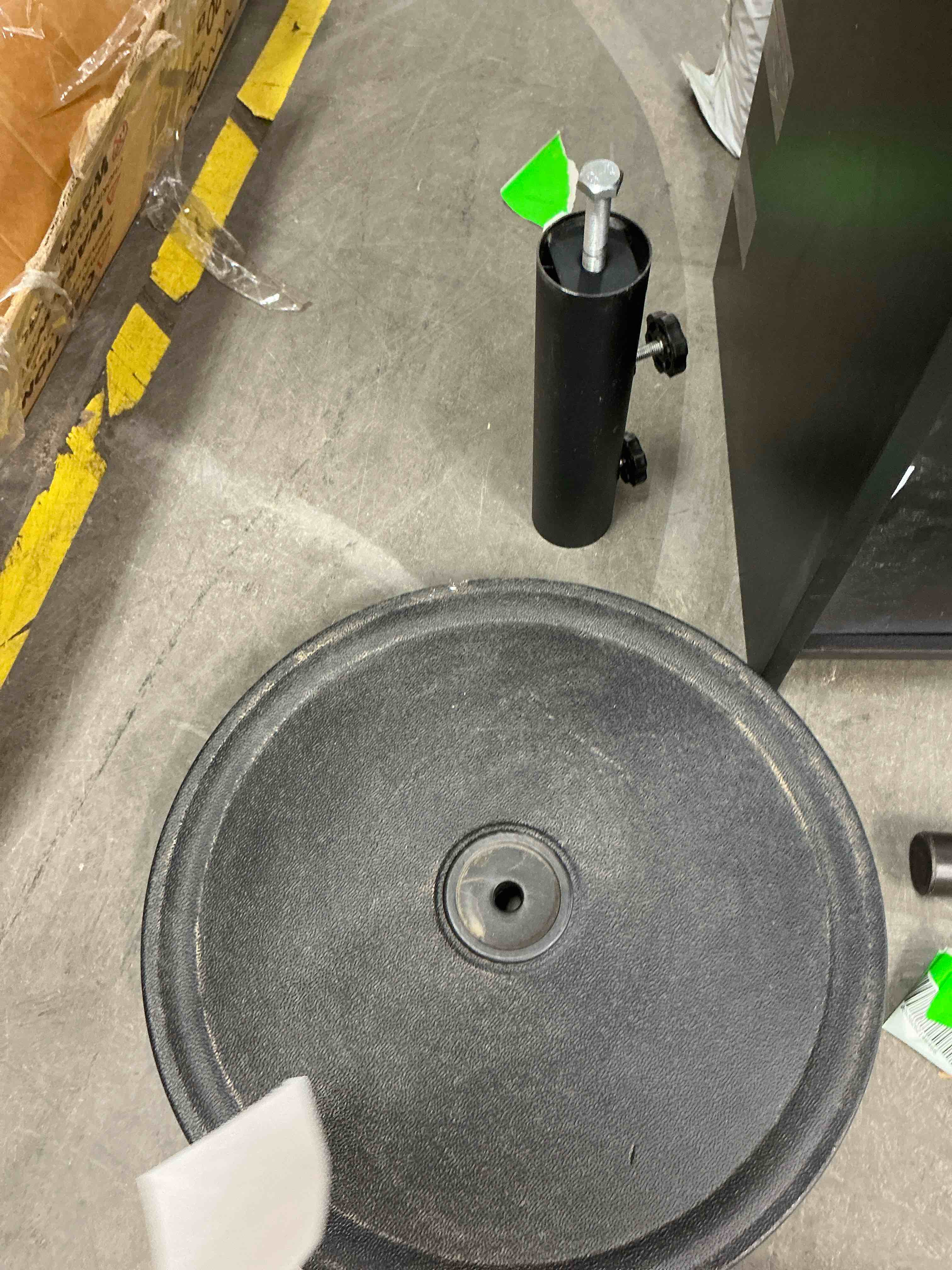 Condition photo showing Good Condition for mainstays outdoor 26lb steel round umbrella base, black finish