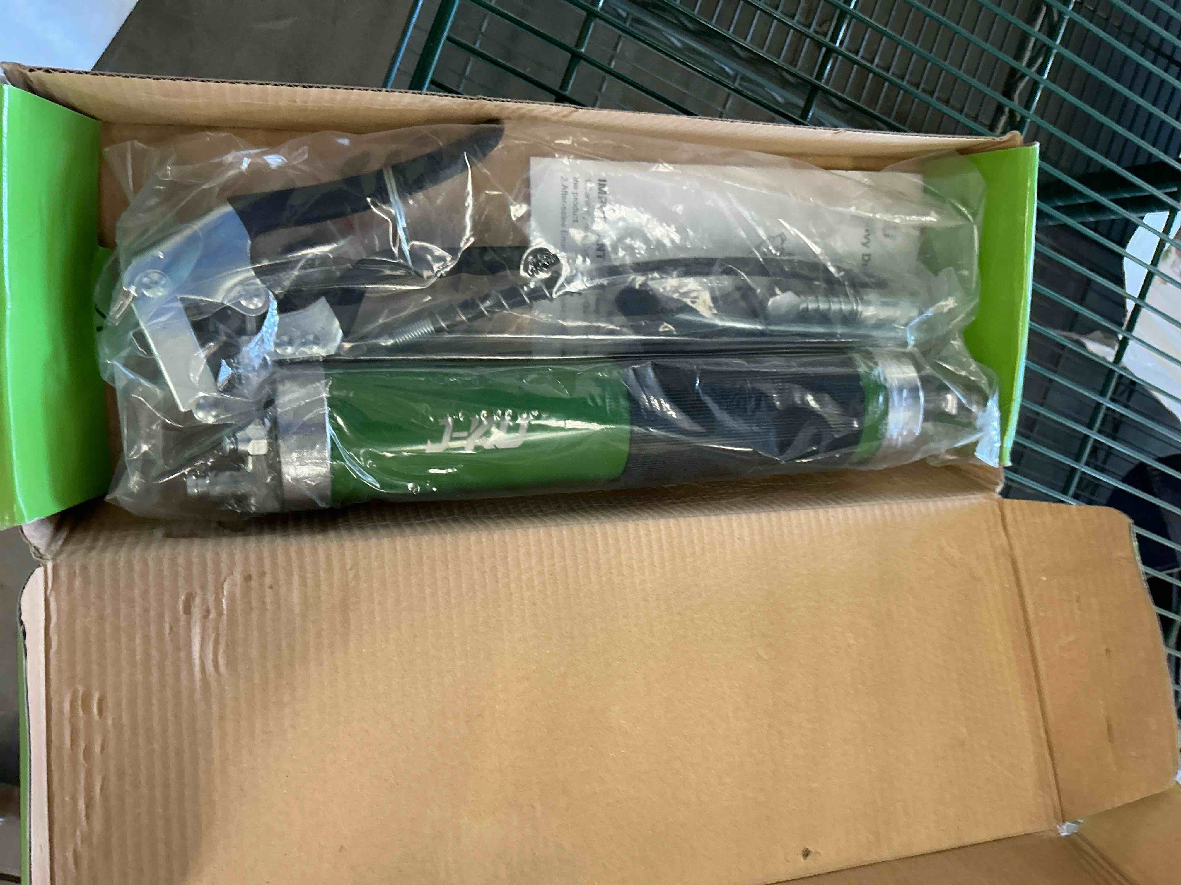 Condition photo showing New/Like New for J-KU Grease Gun, 14 oz Manual Pistol Grip Grease Gun Kit – Heavy Duty 8000 PSI High Pressure Grease 