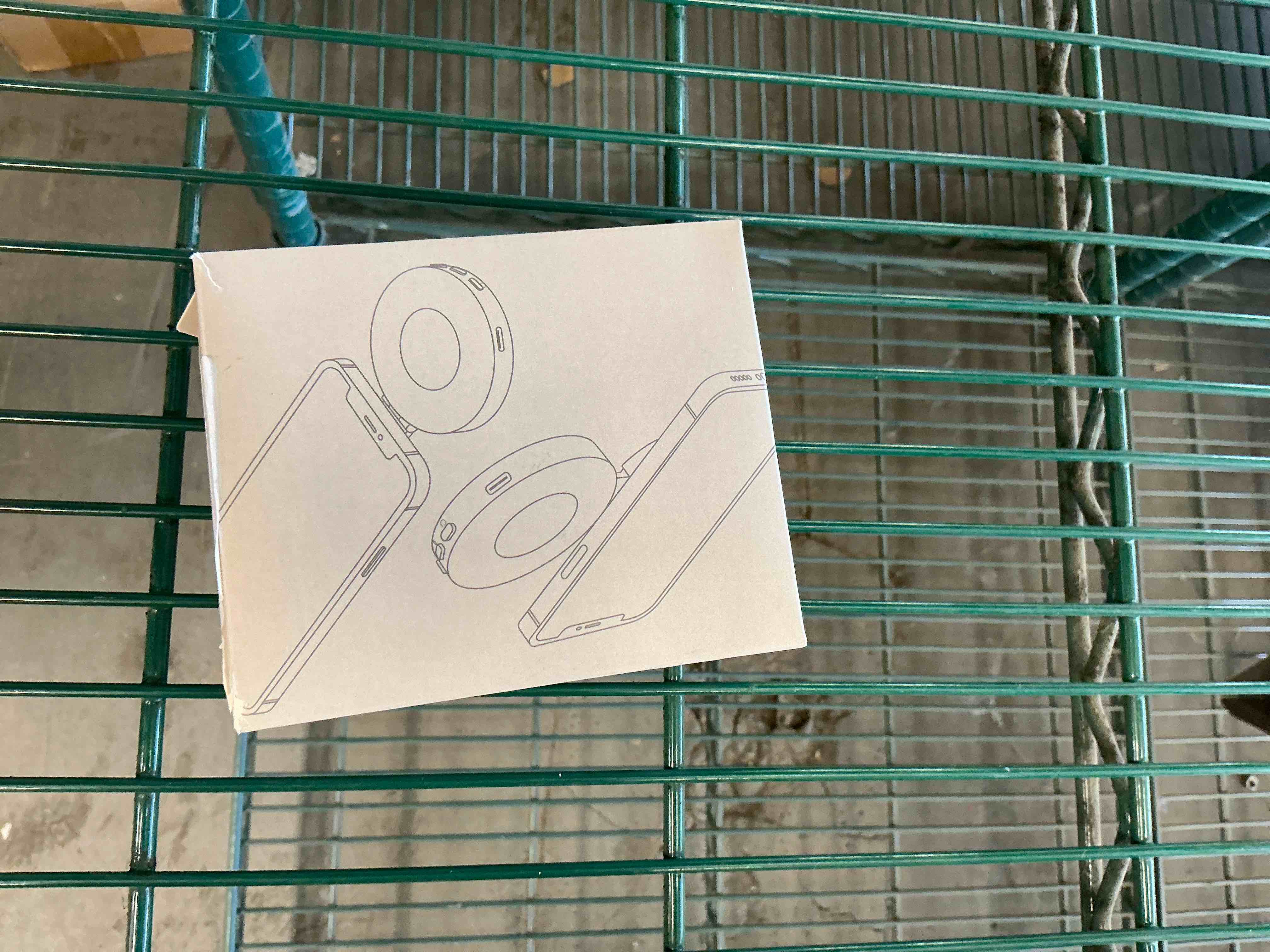 Condition photo showing Good Condition for Selfie Light, Selfie Light for iPhone, Portable Phone Ring Light for Video Recording, Adjusted 4 Modes, Rechargeable Fill Light for Selfies, Photography, Makeup, Vlogs, TikTok, Video?Black? 2.5x2.5x0.78IN Black