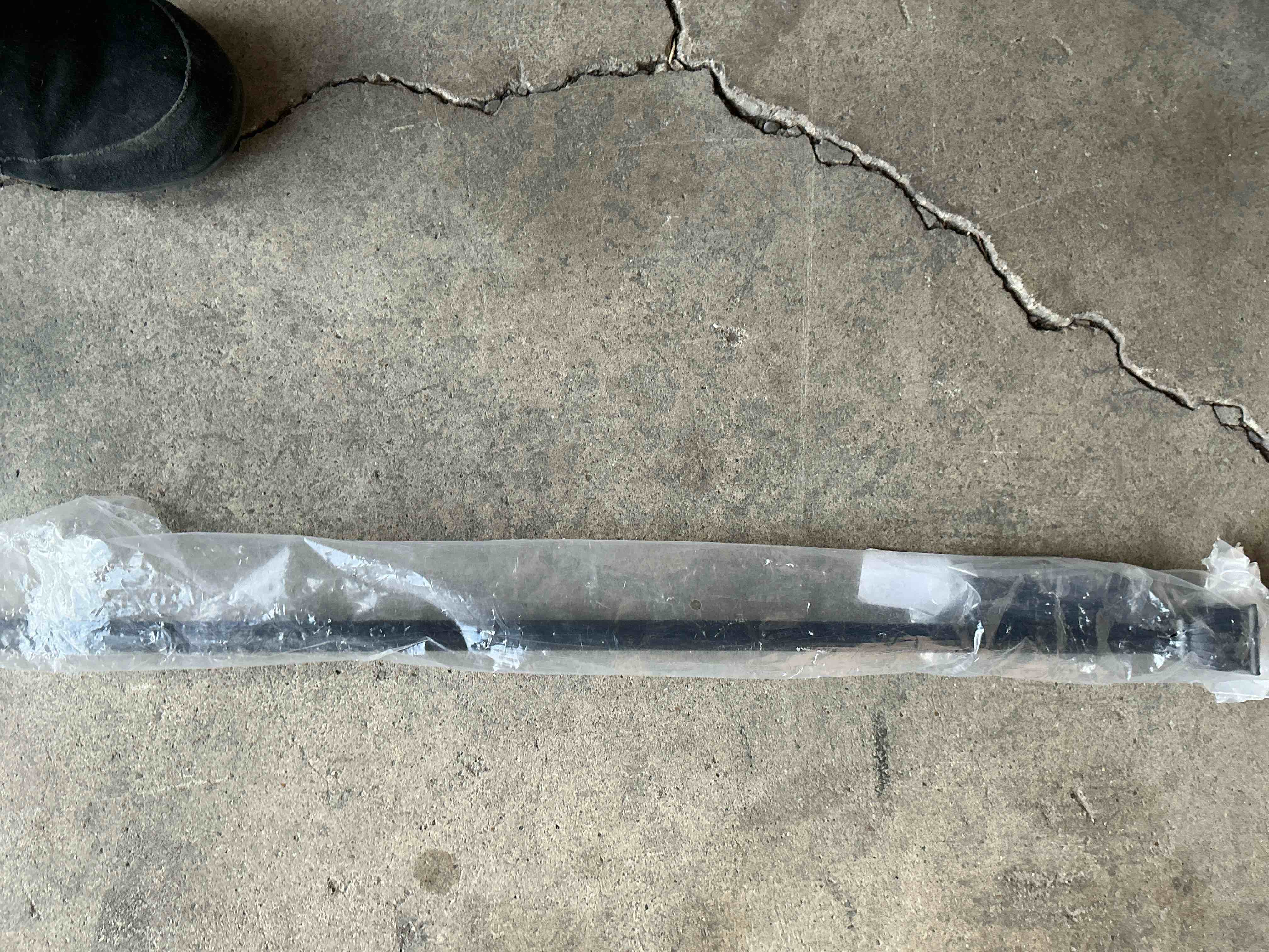 Condition photo showing Good Condition for kenney – beckett 5/8" diameter curtain rod, soft square end finials, adjustable 28–48", black 1-pack 28-48" black