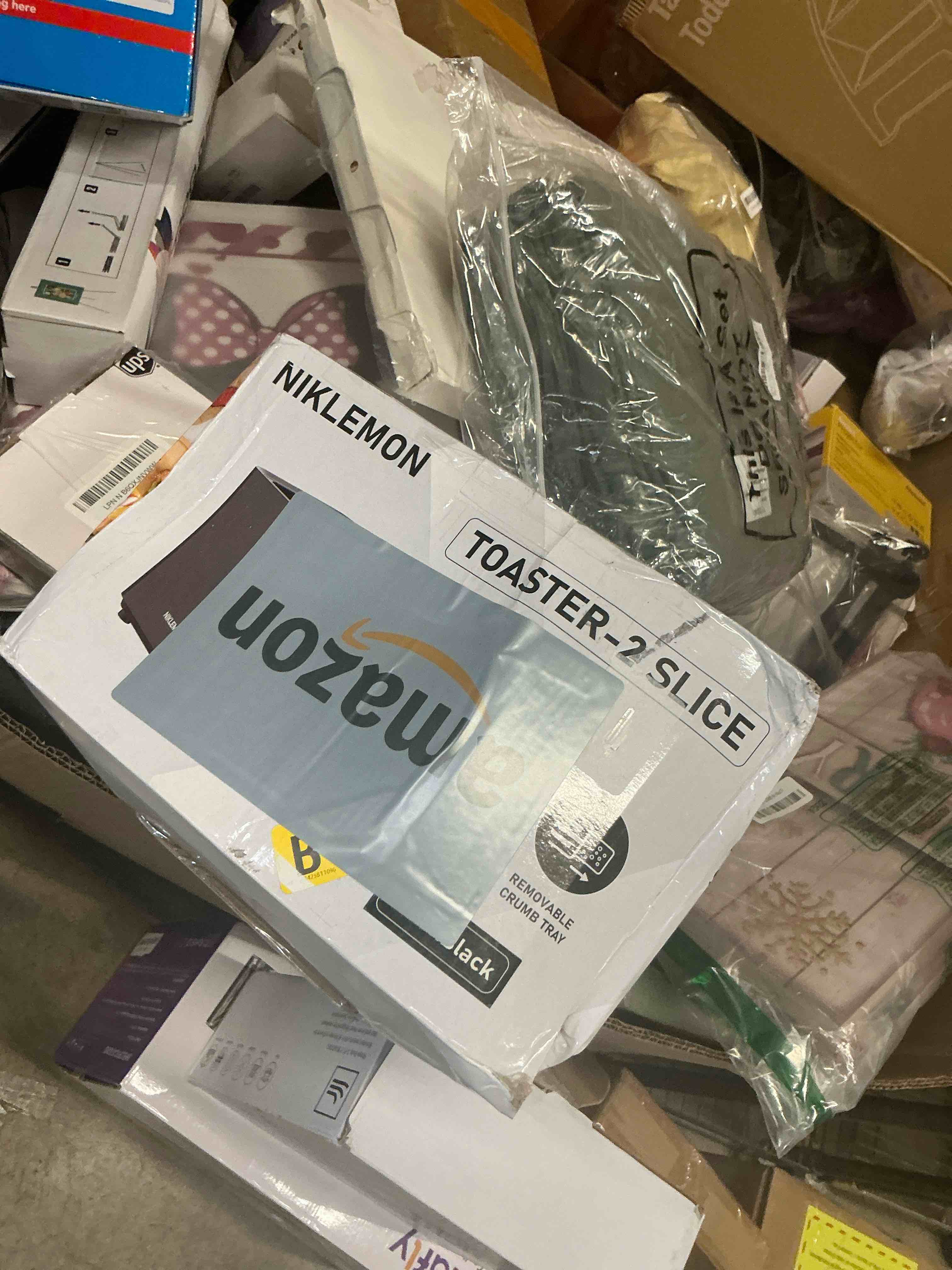 Condition photo showing Good Condition for Small Toaster 2 Slice, Mini Toaster with Wide Slots for Bagels,6 Browning Settings, Cancel/Defrost/Reheat Functions,for 10x10cm Bread,Black