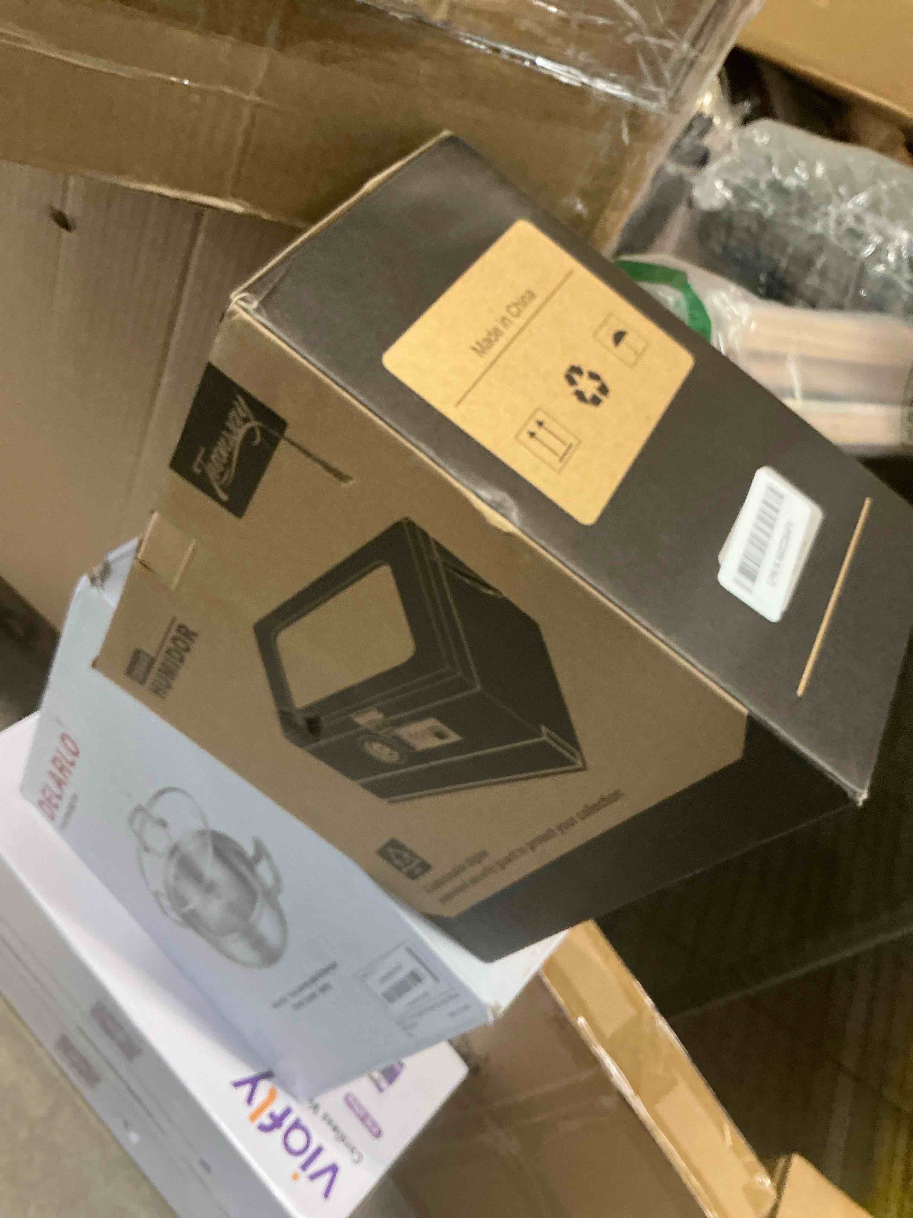 Condition photo showing Good Condition for Cigar Humidor,Cedar Wood Humidor Cigar Box,Glass Top Desktop Humidor with Digital Thermo-Hygrometer, Humidifier, Divider, Accessories Drawer and Combination Lock,Cigar Gift for Men Marble Grain