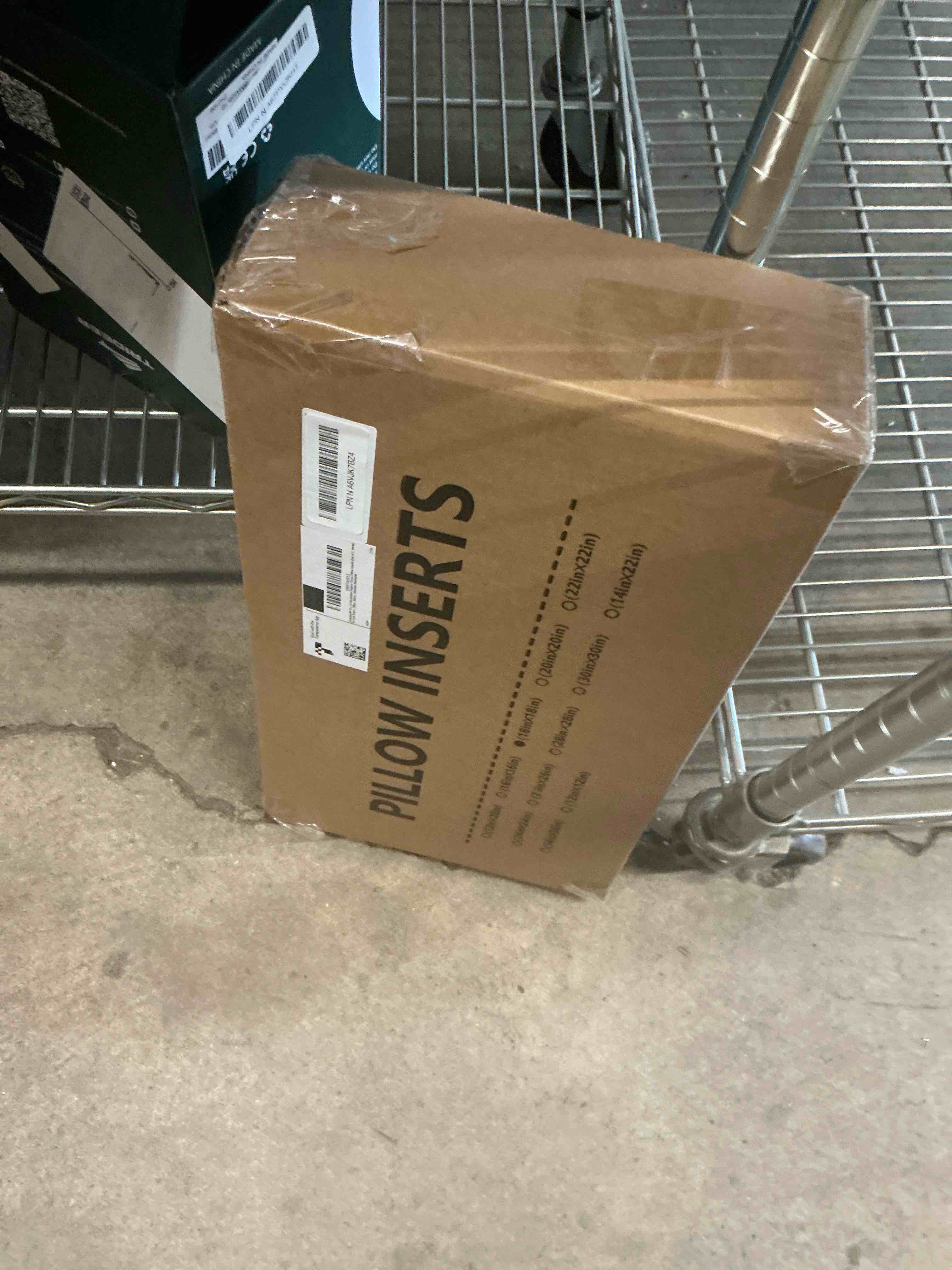 Condition photo showing Good Condition for puredown® 18 x 18 Decorative Feather Down Throw Pillow Inserts (Set of 2, White) for Sofa, Couch, Bed, Machine Washable 18x18 Inch (Pack of 2) Classic White