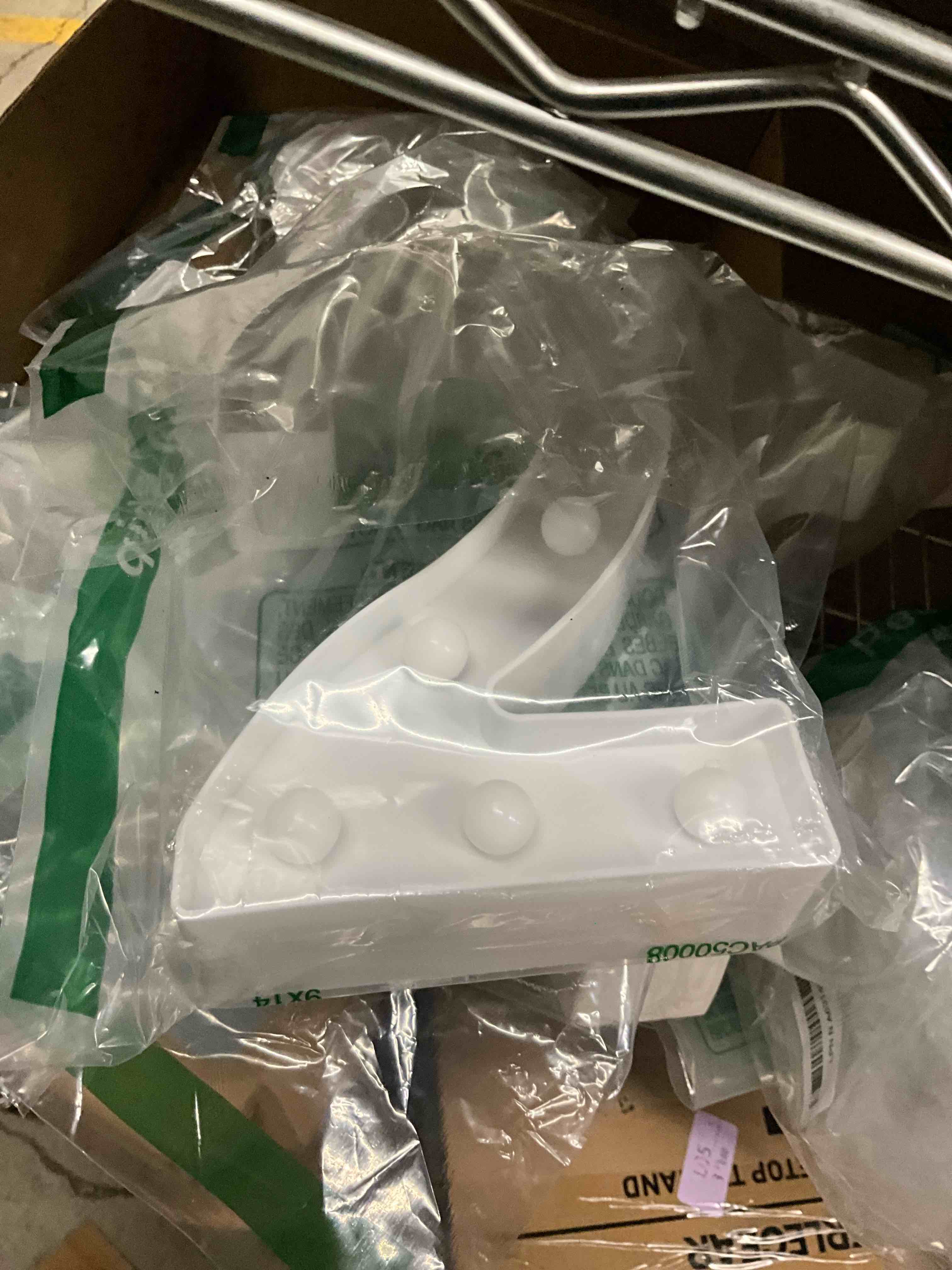 Condition photo showing Good Condition for HXWEIYE Light Up Numbers-2, LED Marquee Number Lights Sign 26 Alphabet and 10 Number Big Light Led Letters for Party Birthday Bar Battery Powered Christmas Decor Letter Lights (Warm White) Warm White-2 8.5 Inch