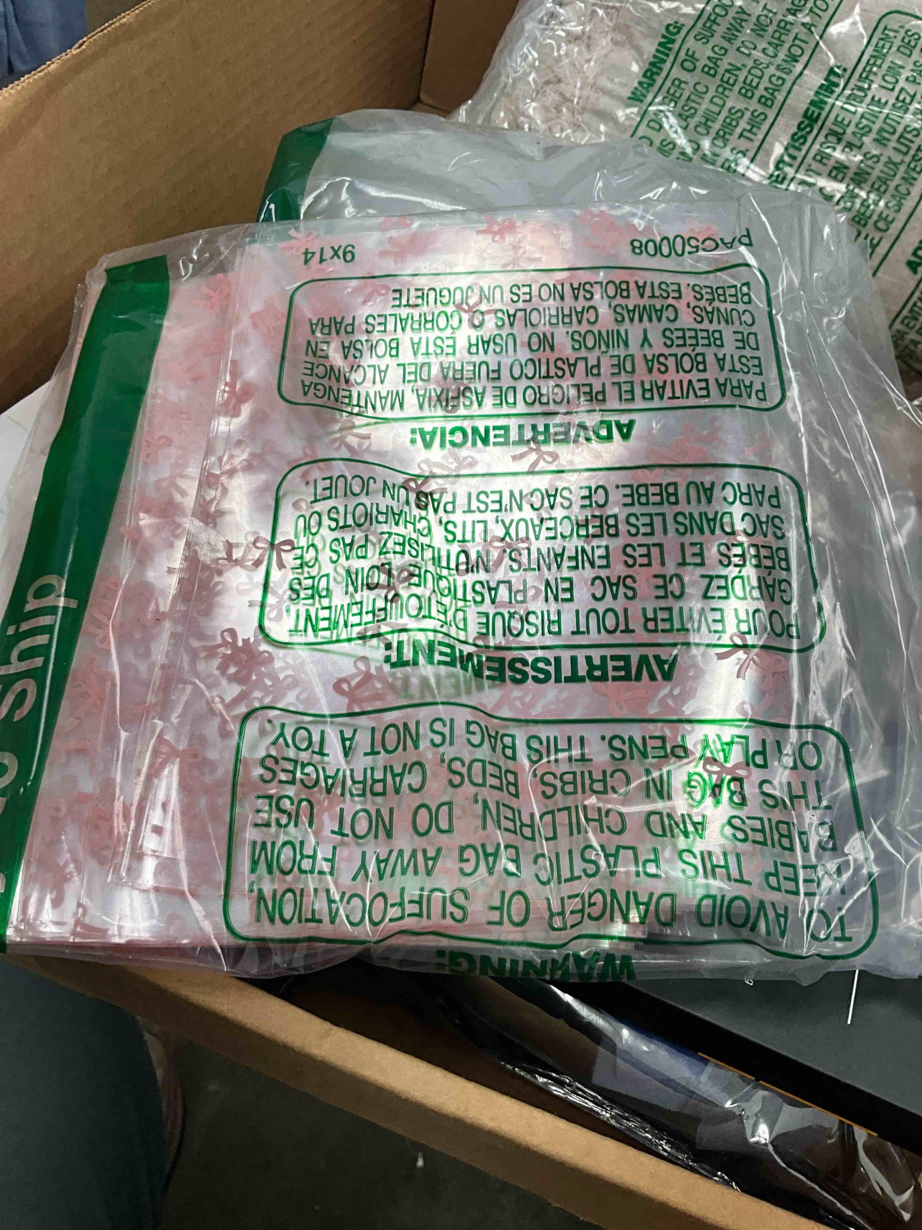 Condition photo showing Good Condition for SOMIOCO Clear 5x7in 100PCS Cello Cellophane Treat Bags - Pink Candy Cookie Bags with Twist Tie for Birthday, Baby Shower, Wedding, Party (Bow Pattern)