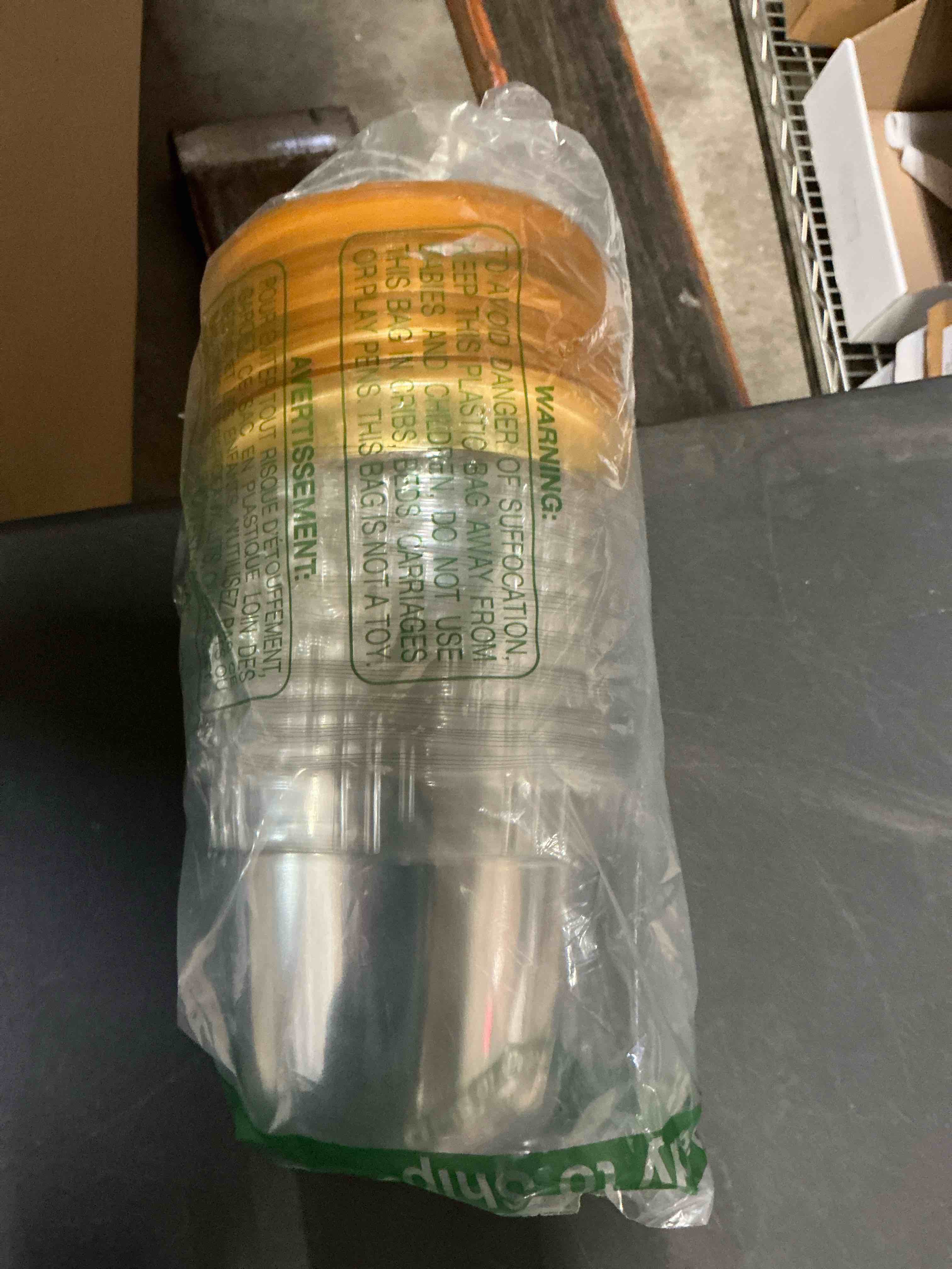 Condition photo showing New/Like New for Individual Cupcake Boxes Clear Plastic Cupcake Containers Disposable Single Holder with Lid Tall Cake Carrier 5.3 Inch Diameter 4.3 Inch Height with Stickers for Wedding(Gold,50pcs) Gold 50