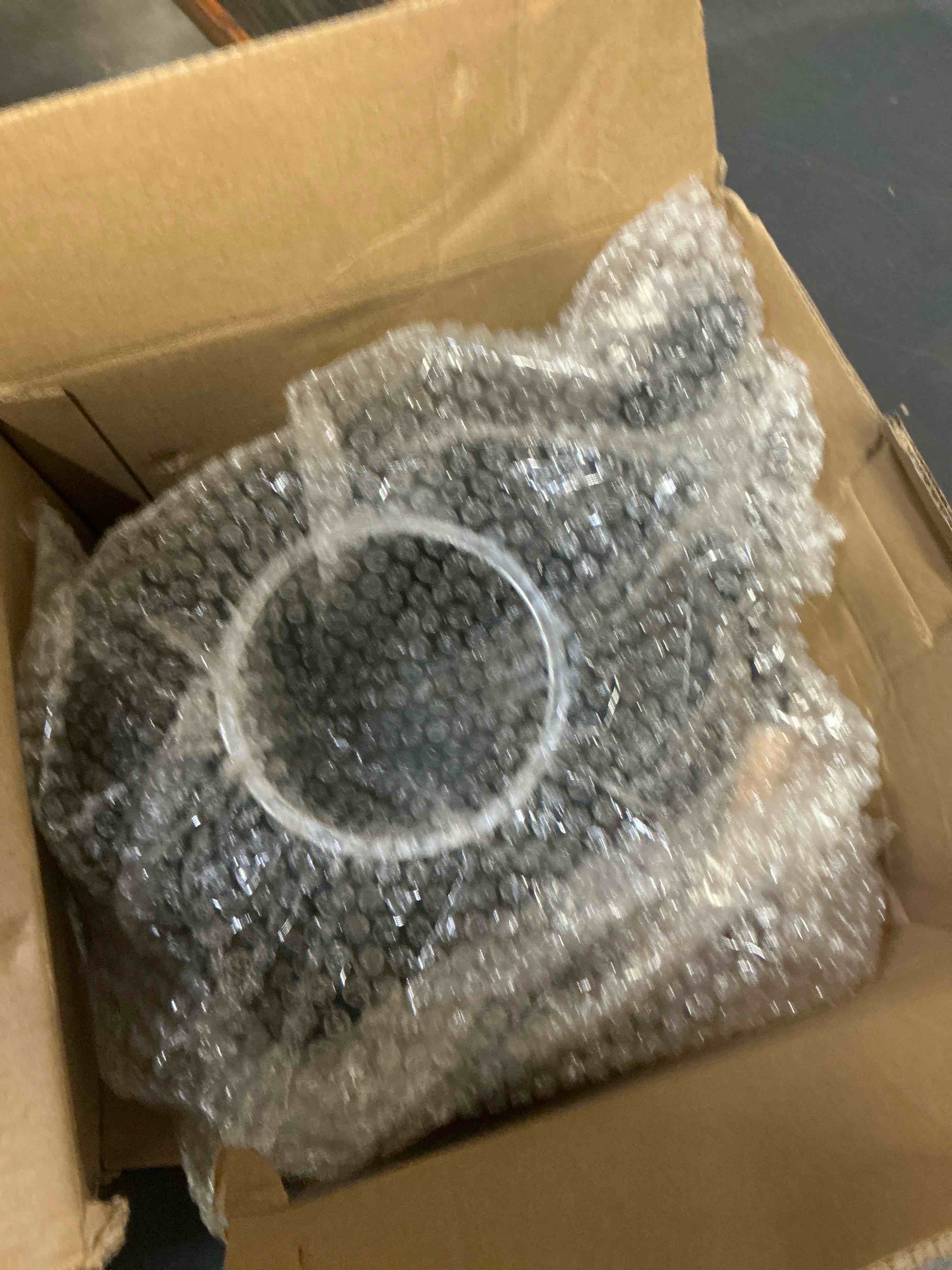 Condition photo showing New/Like New for suyika Japanese Tetsubin Tea Kettle Cast Iron Teapot with Stainless Steel Infuser 60 oz/1800 ml 60 oz / 1800 ml