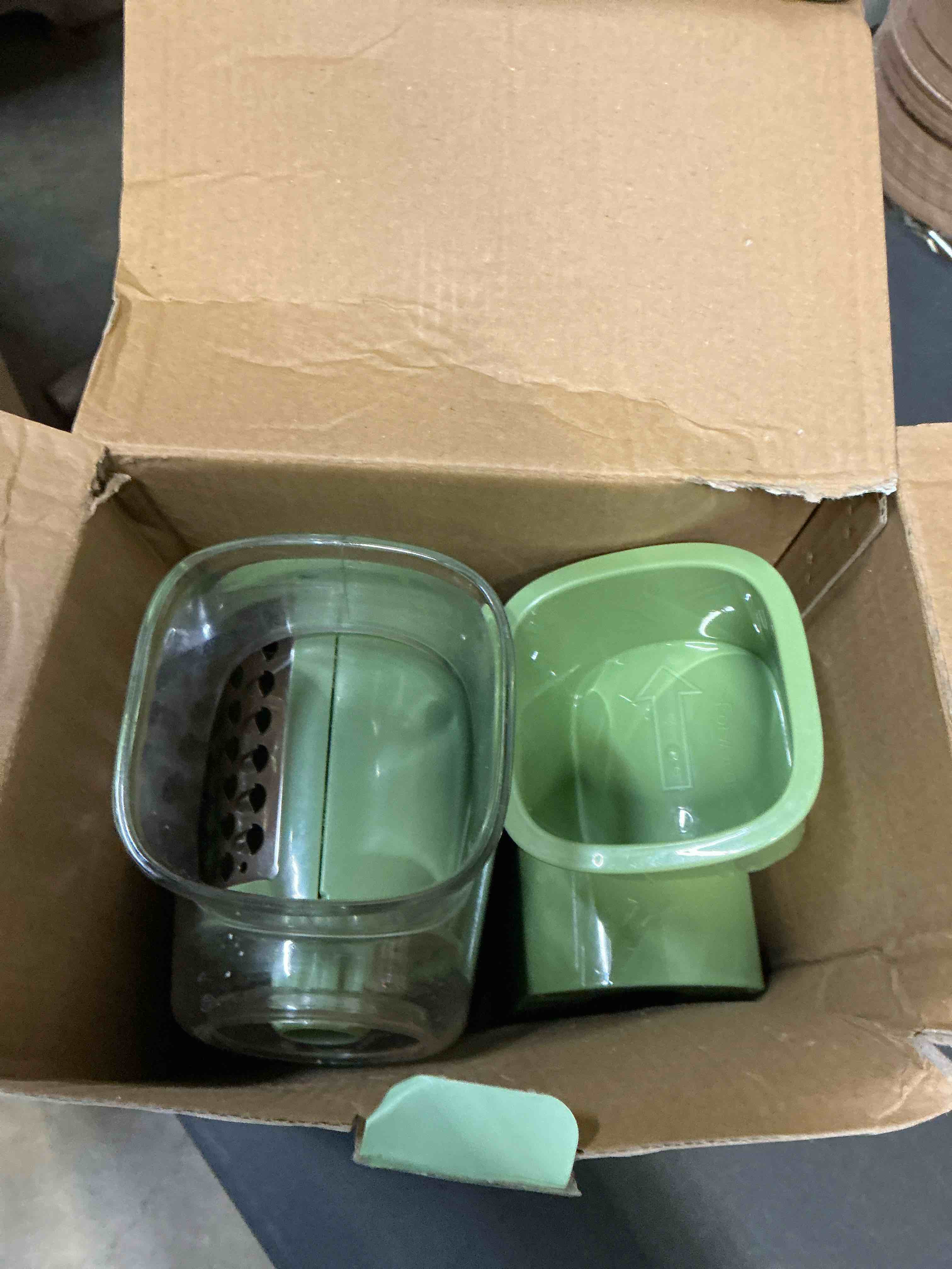 Condition photo showing Good Condition for SUSTEAS Rotary Cheese Grater with Handle - Vegetable Shredder with 5 Well-designed Blades & Strong Suction Base,Round Mandoline Slicer & Food Chopper for Kitchen,with Blade Storage Box(Retro Green)