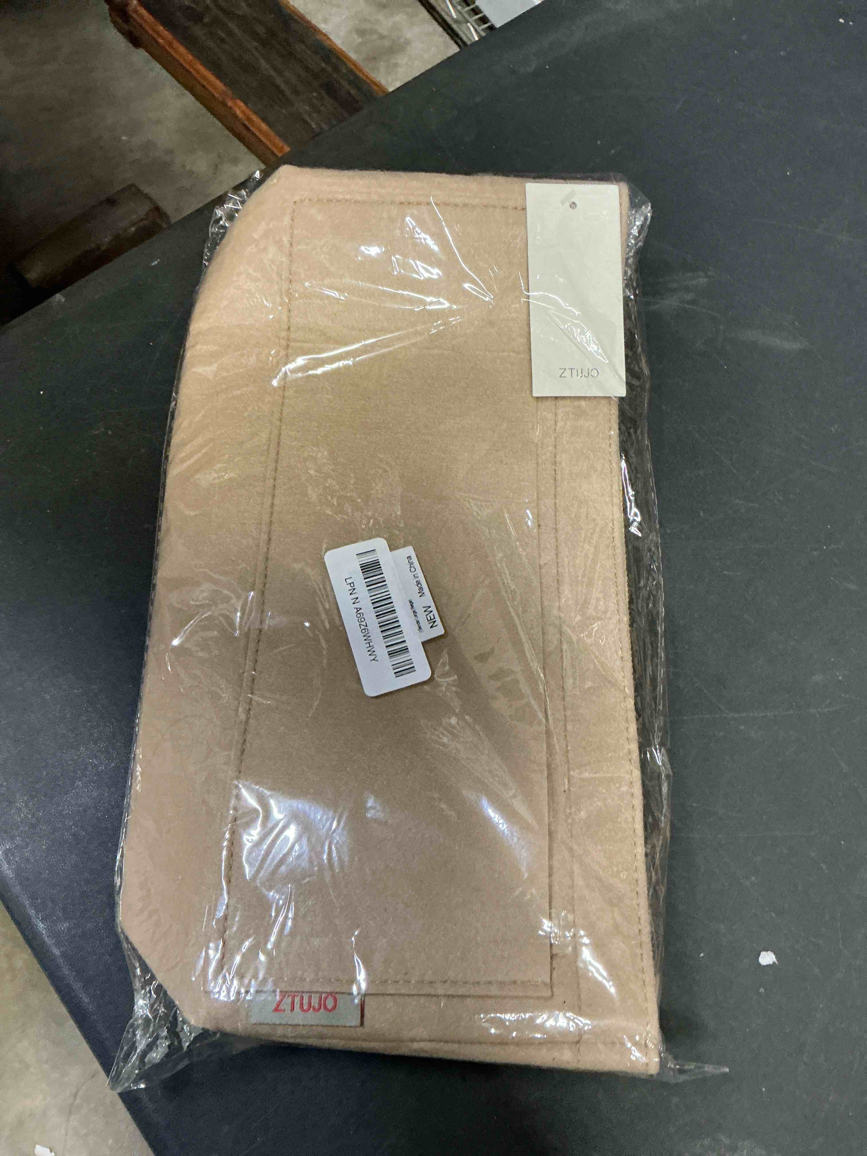 Condition photo showing Good Condition for ZTUJO Purse Organizer, Felt Bag Organizer Purse Organizer Insert For Speedy, Neverfull, Graceful, Ne