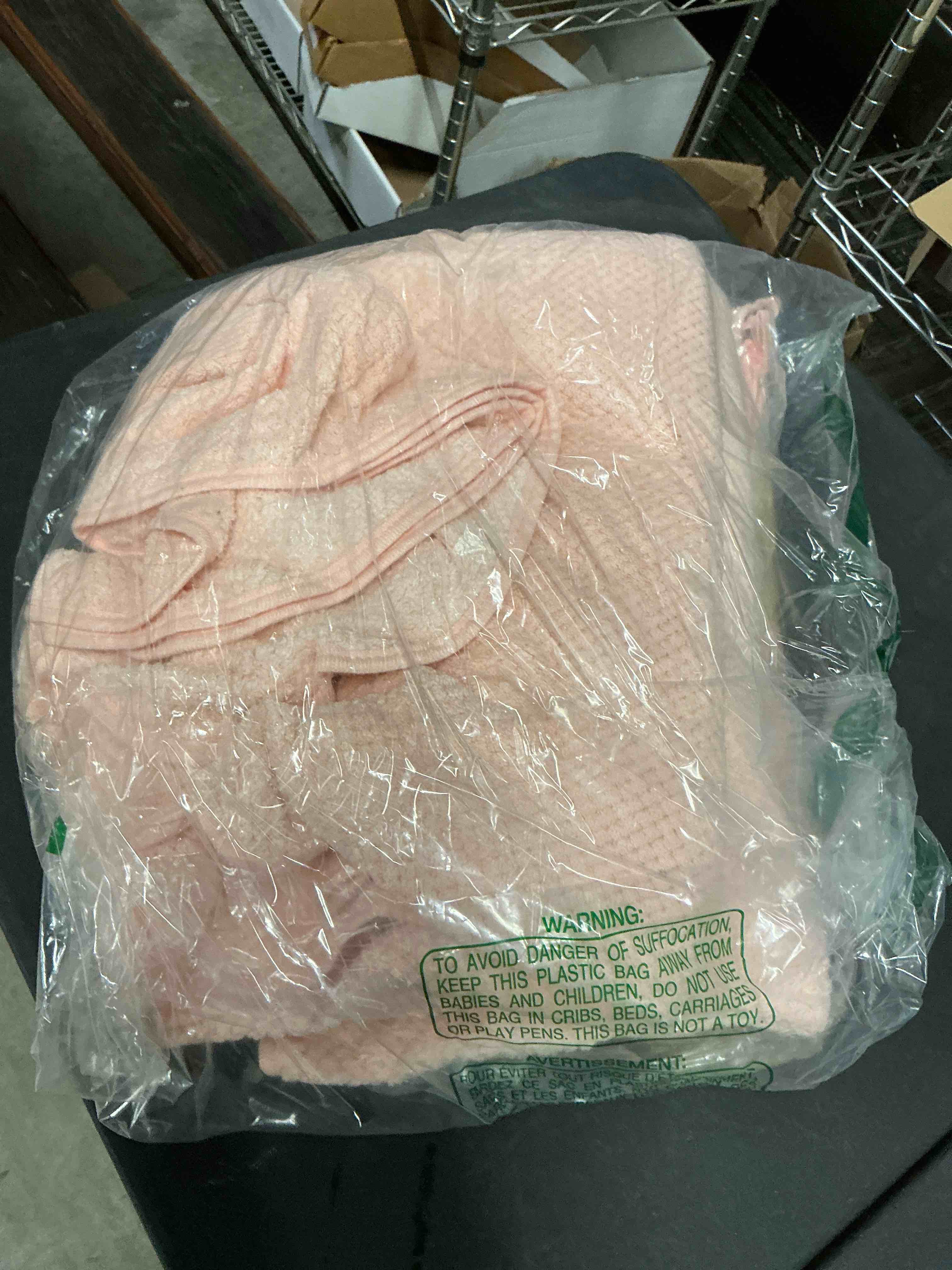 Condition photo showing Good Condition for REDKISS Pink Towel Set, 6 Piece Premium Soft Bath Towel Set, Highly Absorbent Luxury 6-Pack with 2 Bath Towels, 2 Hand Towels, 2 Washcloths for Bathroom, Gym, Hotel, and Spa Daily Use Pink Bath Towel Set of 6