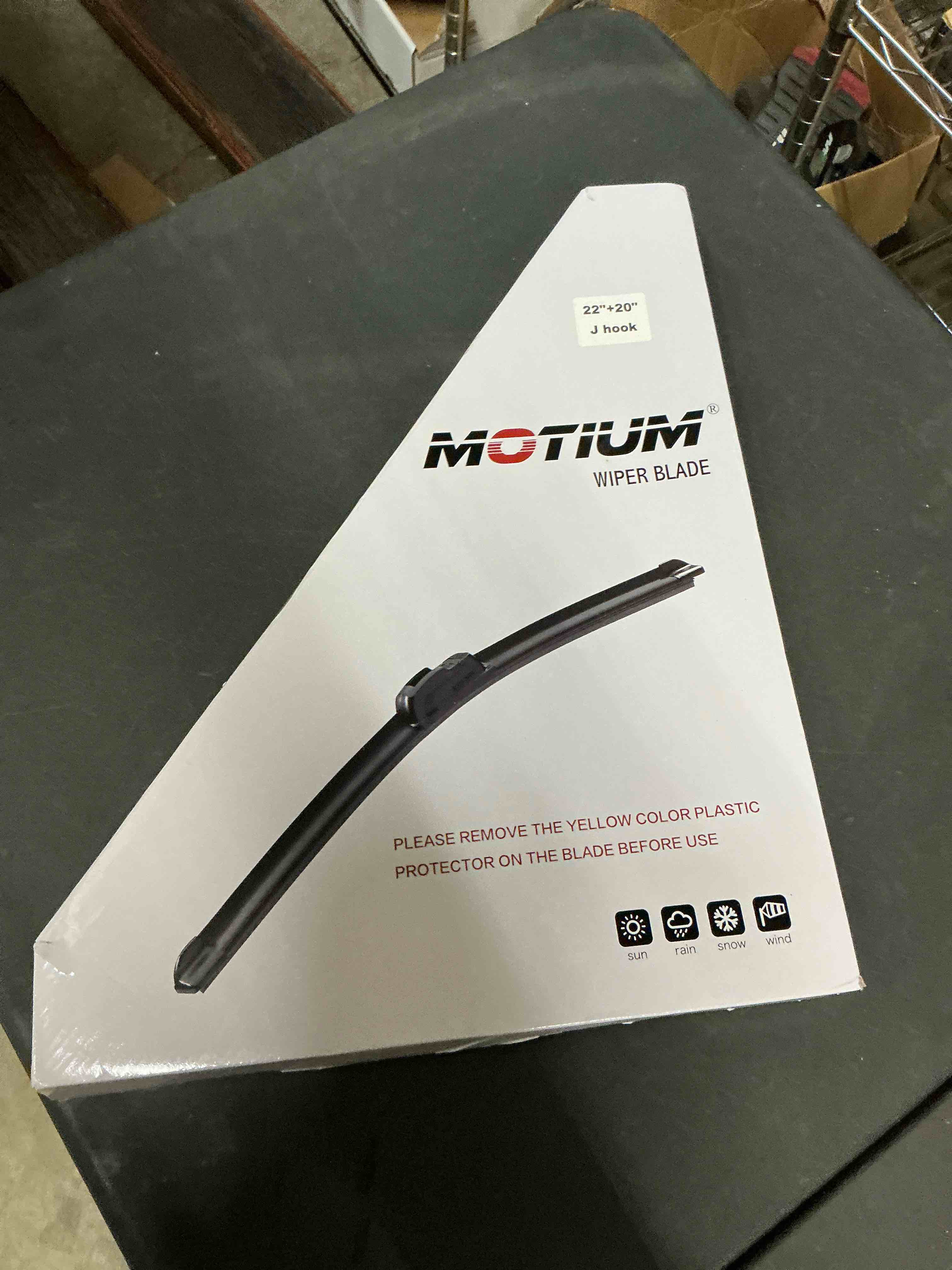 Condition photo showing New/Like New for MOTIUM OEM QUALITY Premium All-Season Windshield Wiper Blades (22"+20" pair for front windshield)