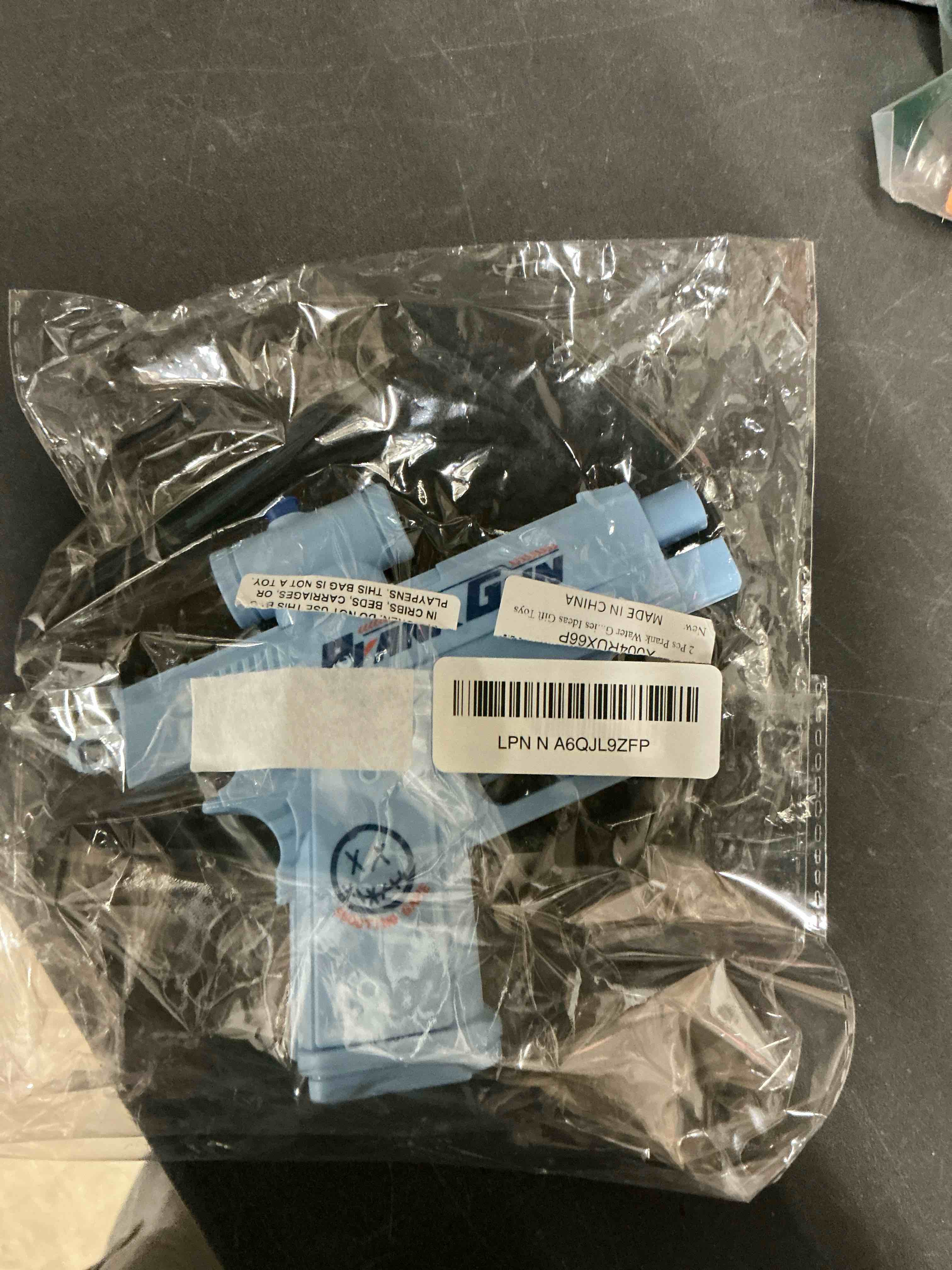 Condition photo showing Good Condition for Prank Water Gun, Prank Two-Way Water Gun, Pranks Battle Waters Guns Fight, Novelty Game for Parties & Summer Fun (Blue)