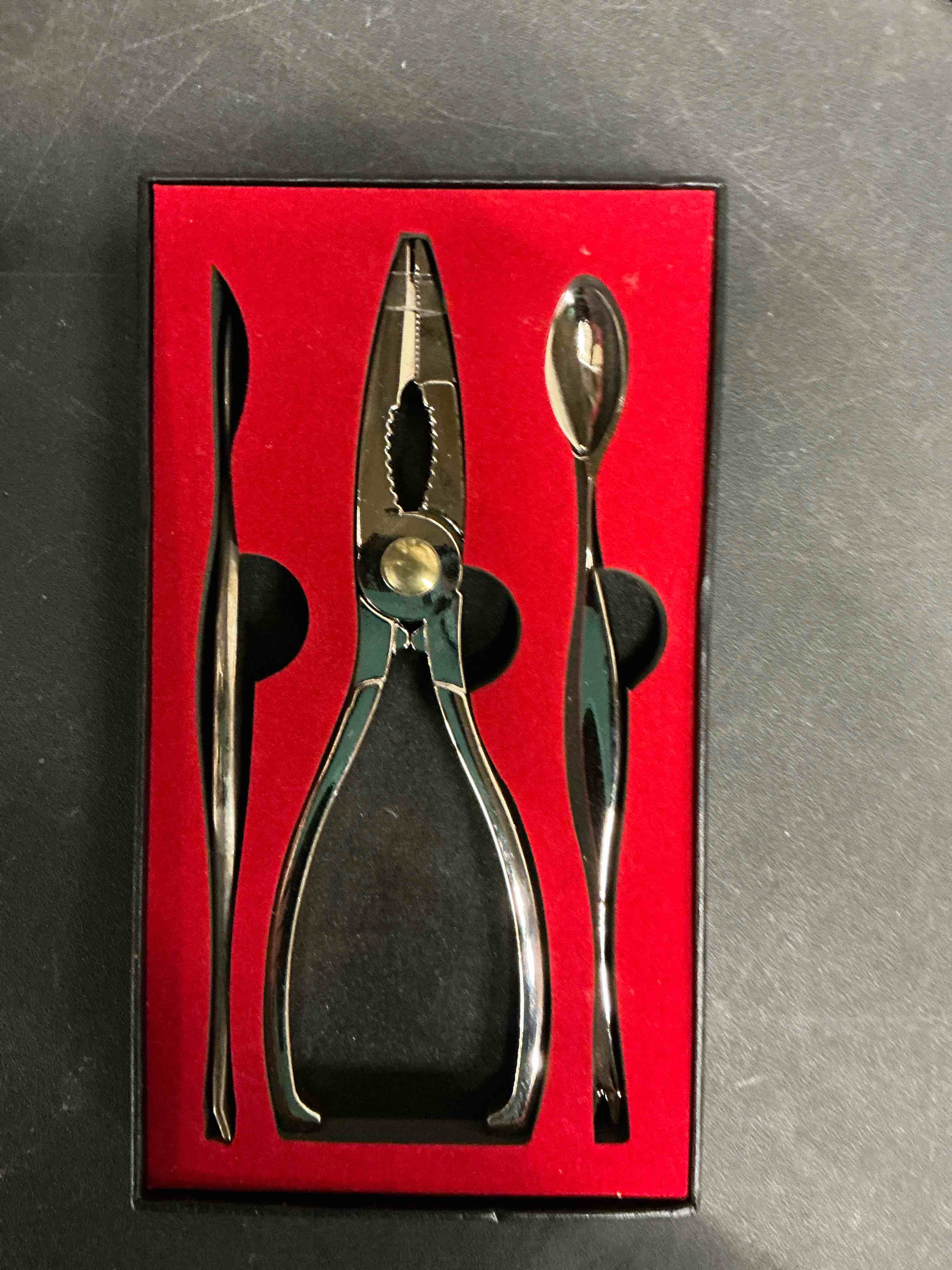 Condition photo showing Good Condition for Exquisite 3-piece set Seafood Tools Lobster Crackers and Crab Crackers Apply to Lobster Crab Crab Legs King Crab Legs and Nut