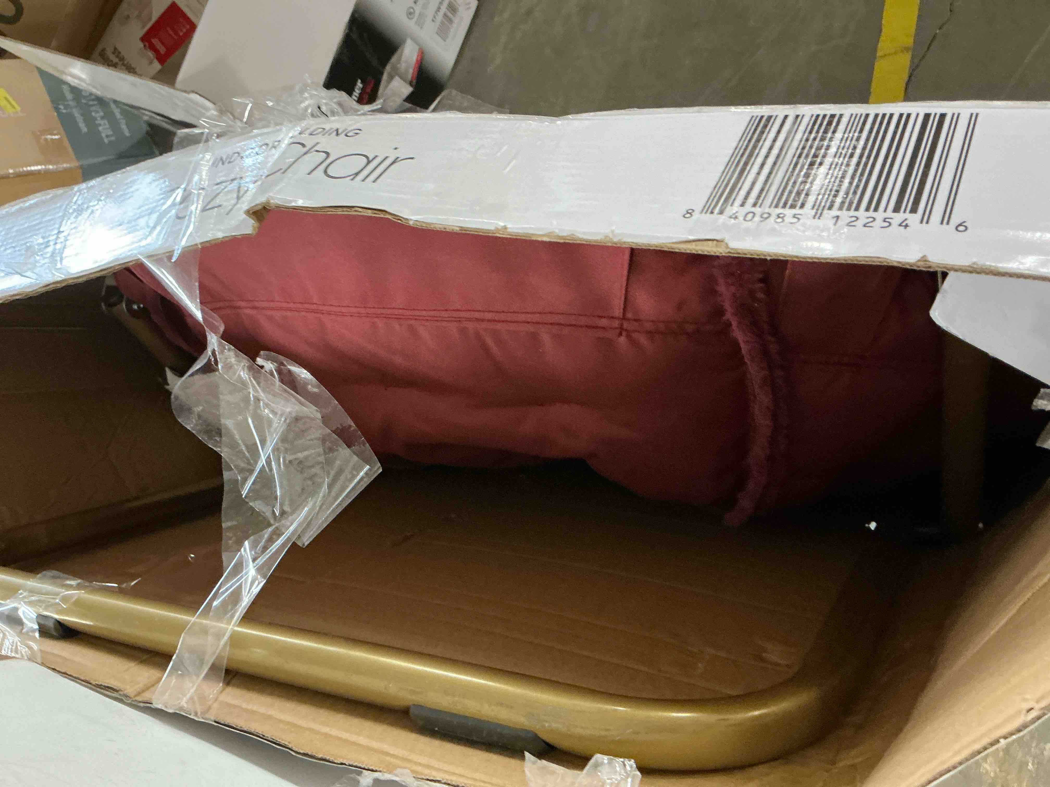 Condition photo showing Good Condition for Milliard Cozy Chair / Faux Fur Saucer Chair for Bedroom / x-Large Red