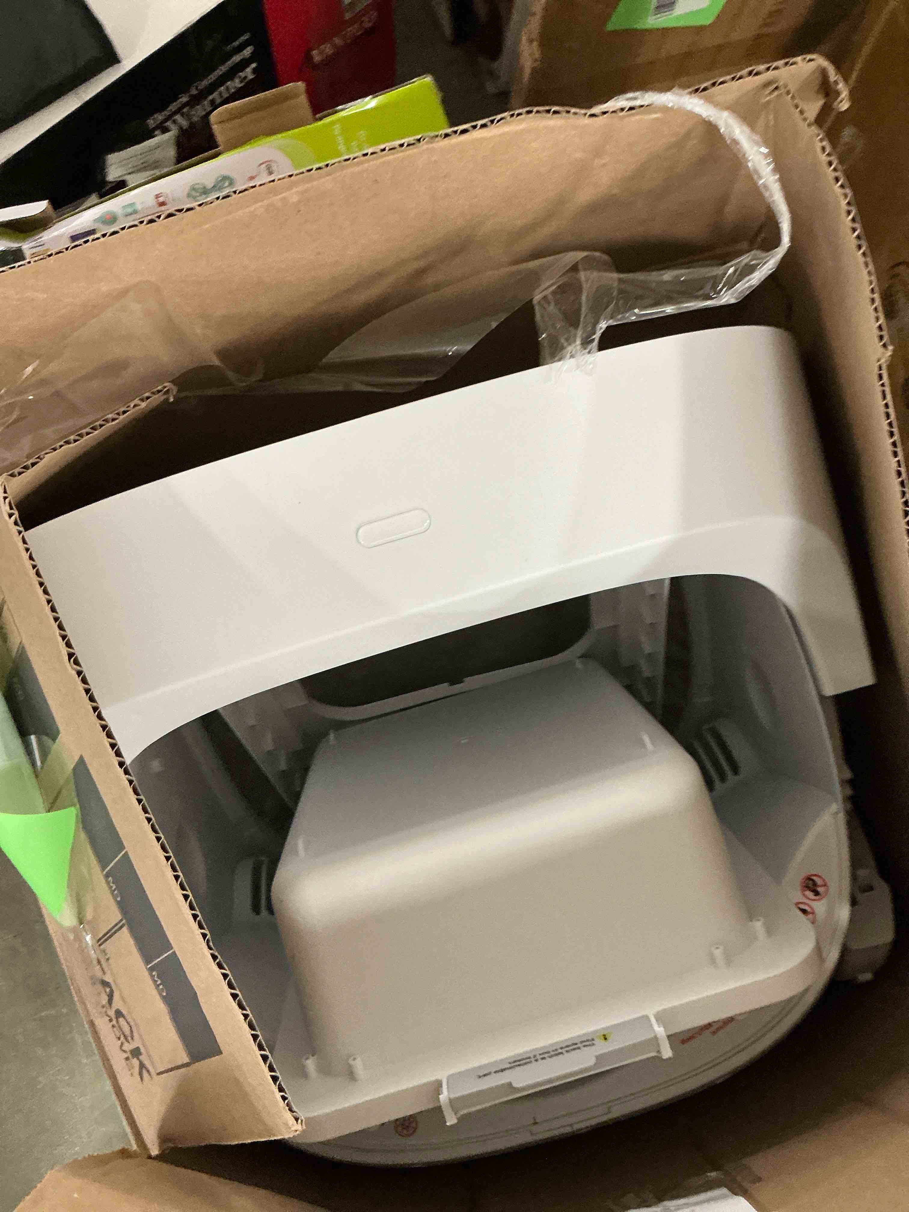 Condition photo showing Good Condition for PetPivot Automatic Cat Litter Box Self-Cleaning with Safety Protection, Mat and Trash Bags Included, White