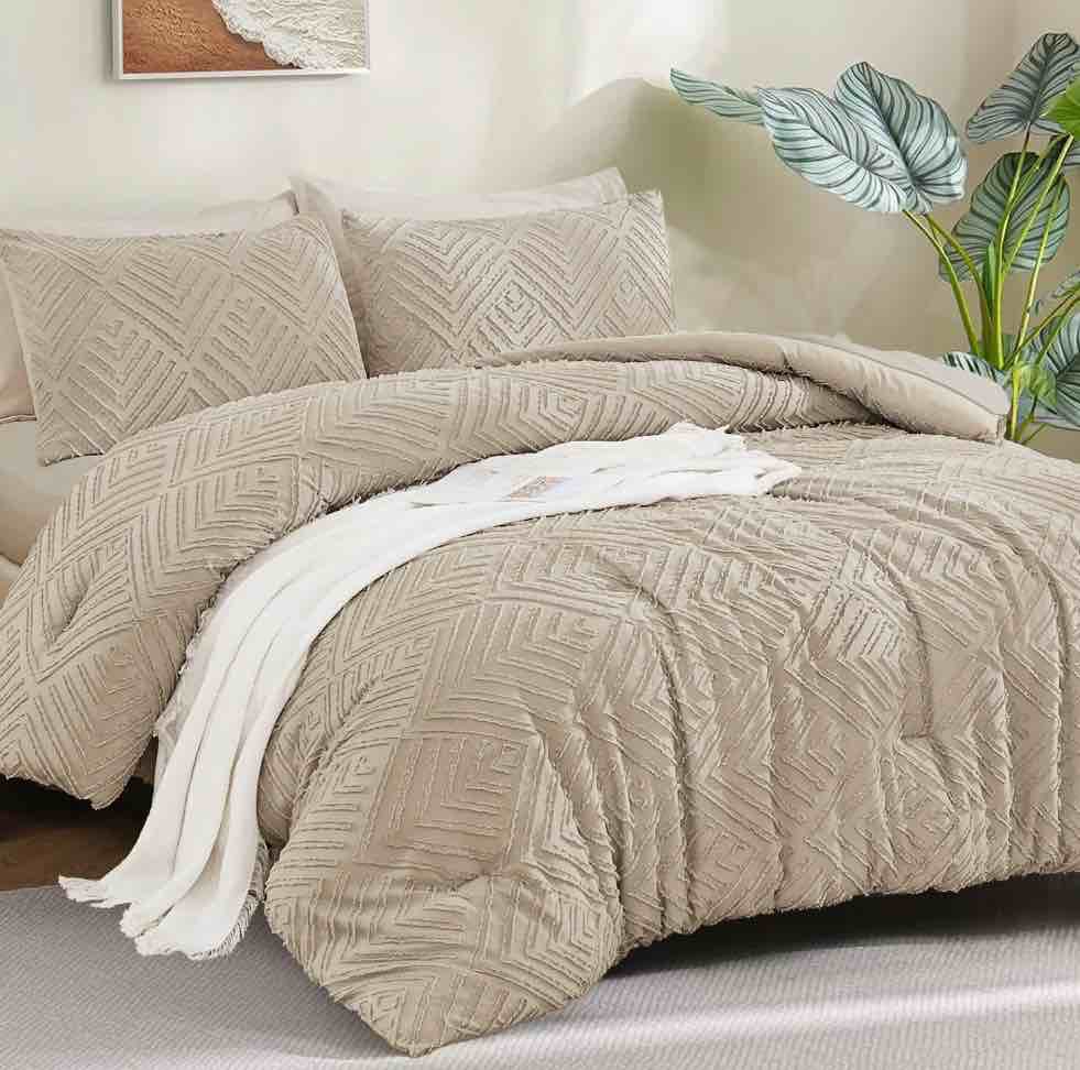 ANGENIA Bed in a Bag Queen Comforter Set Oatmeal - 7 Pieces Soft Fluffy Boho Tufted Bed Sets with Comforter, Sheets, Pillowcases & Shams