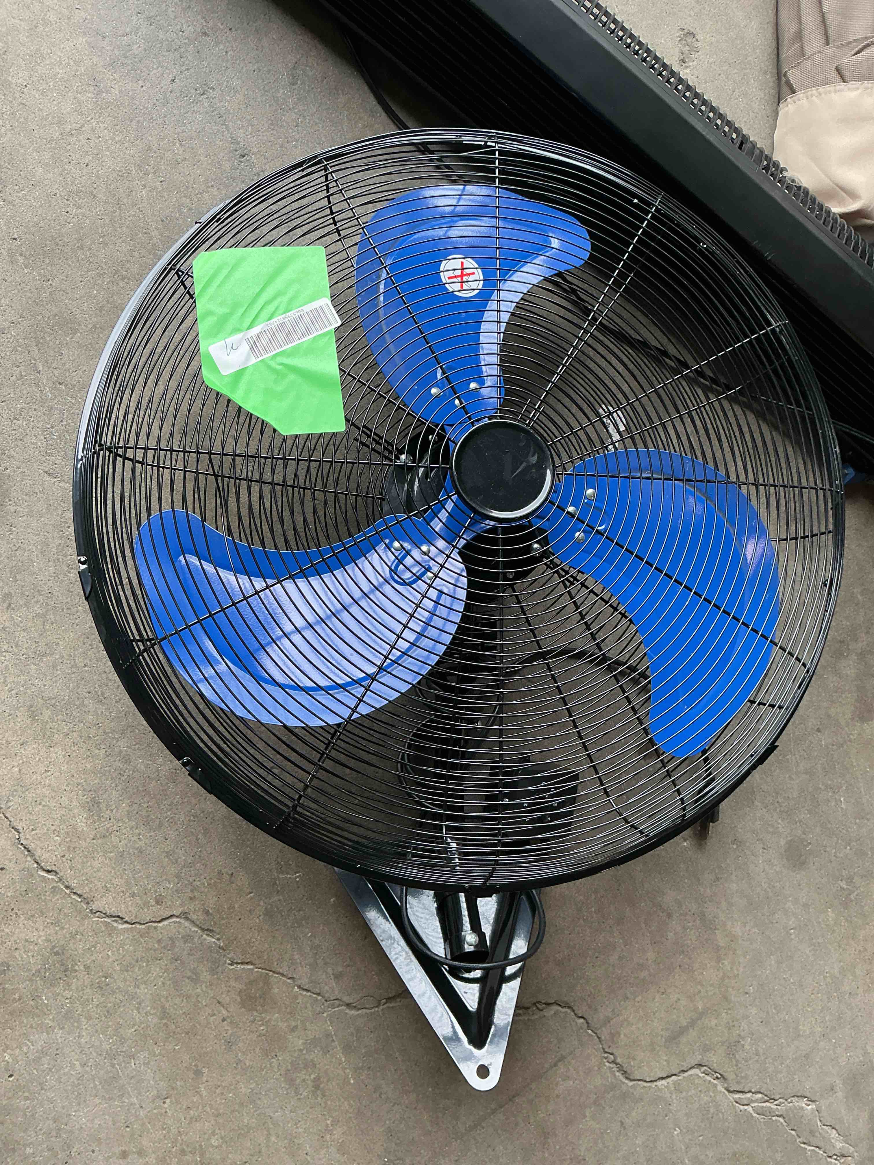 Condition photo showing Good Condition for 20” wall mount fan 7000 cfm high velocity industrial heavy duty fan with 3-speed oscillating commercial use for warehouse, garage, factory, black