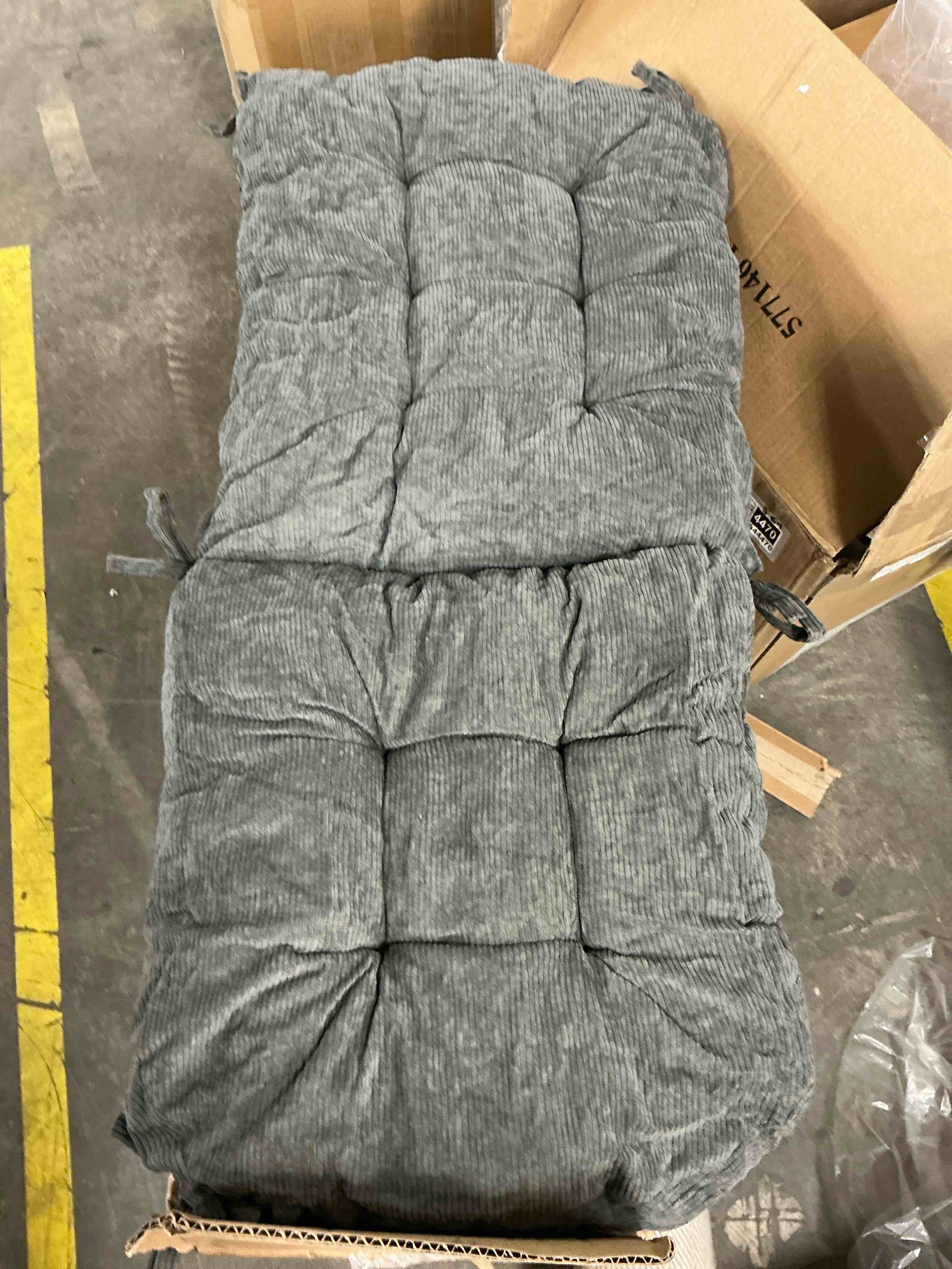 Condition photo showing Good Condition for qilloway outdoor seat/back chair cushion tufted pillow, spring/summer seasonal replacement cushions - set of 2 (charcoal grey/black)