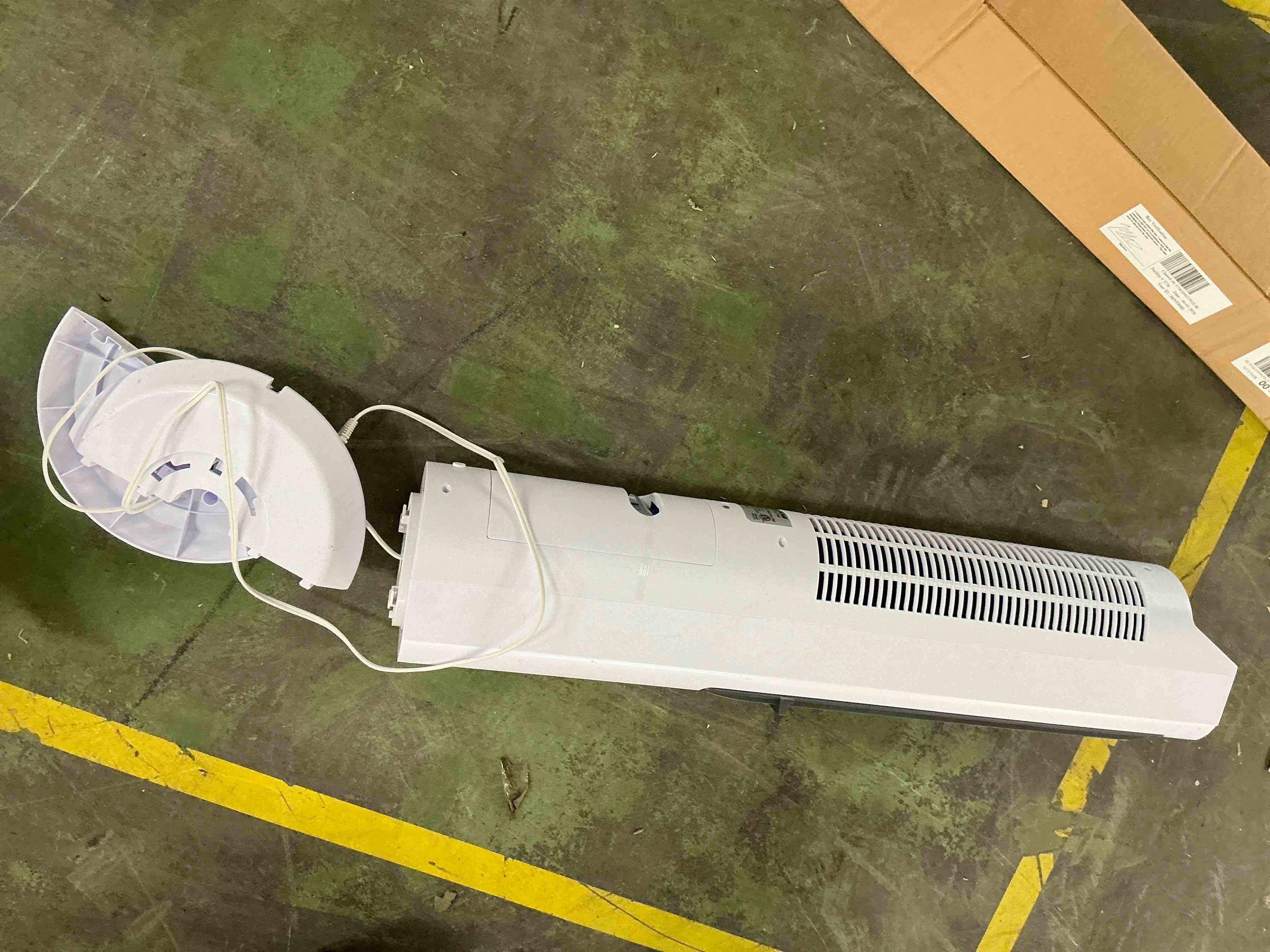 Condition photo showing Good Condition for maxx chill (120-volt) white ventless portable air conditioner cools 100-sq ft