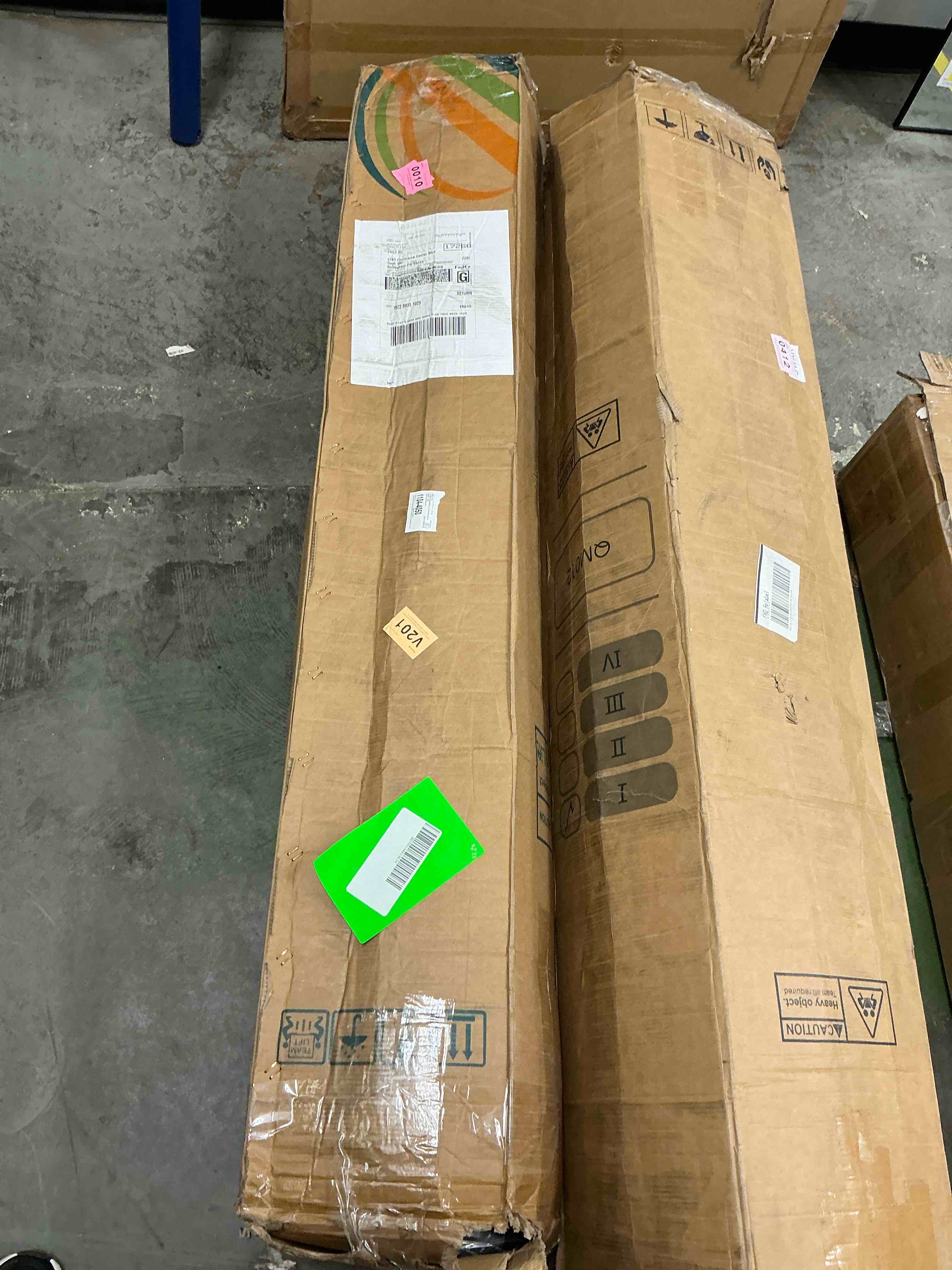 Condition photo showing New/Like New for mocangtu 14" queen hybrid mattress in a box, gel memory foam with individually wrapped pocket coils, medium firm, pressure relief, cooling sleep support