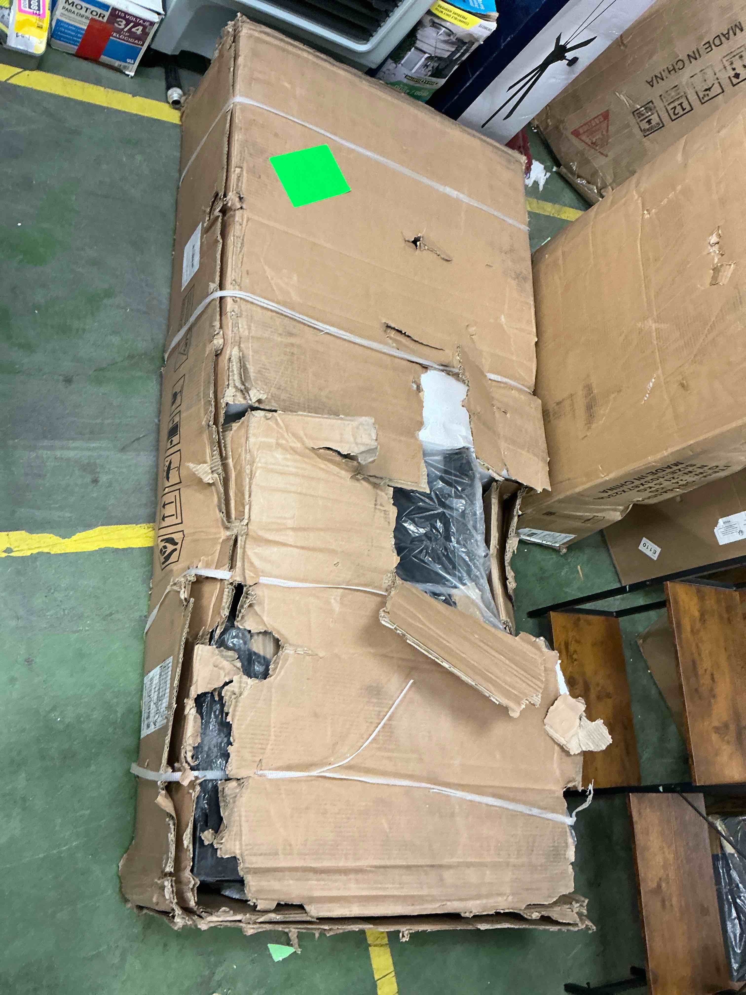 Condition photo showing New/Like New for 3.5hp folding treadmill  300lb capacity  15 levels auto incline treadmills for home running and walking max 10mph speed neche foldable eletreadmill running machine with app & bluetooth