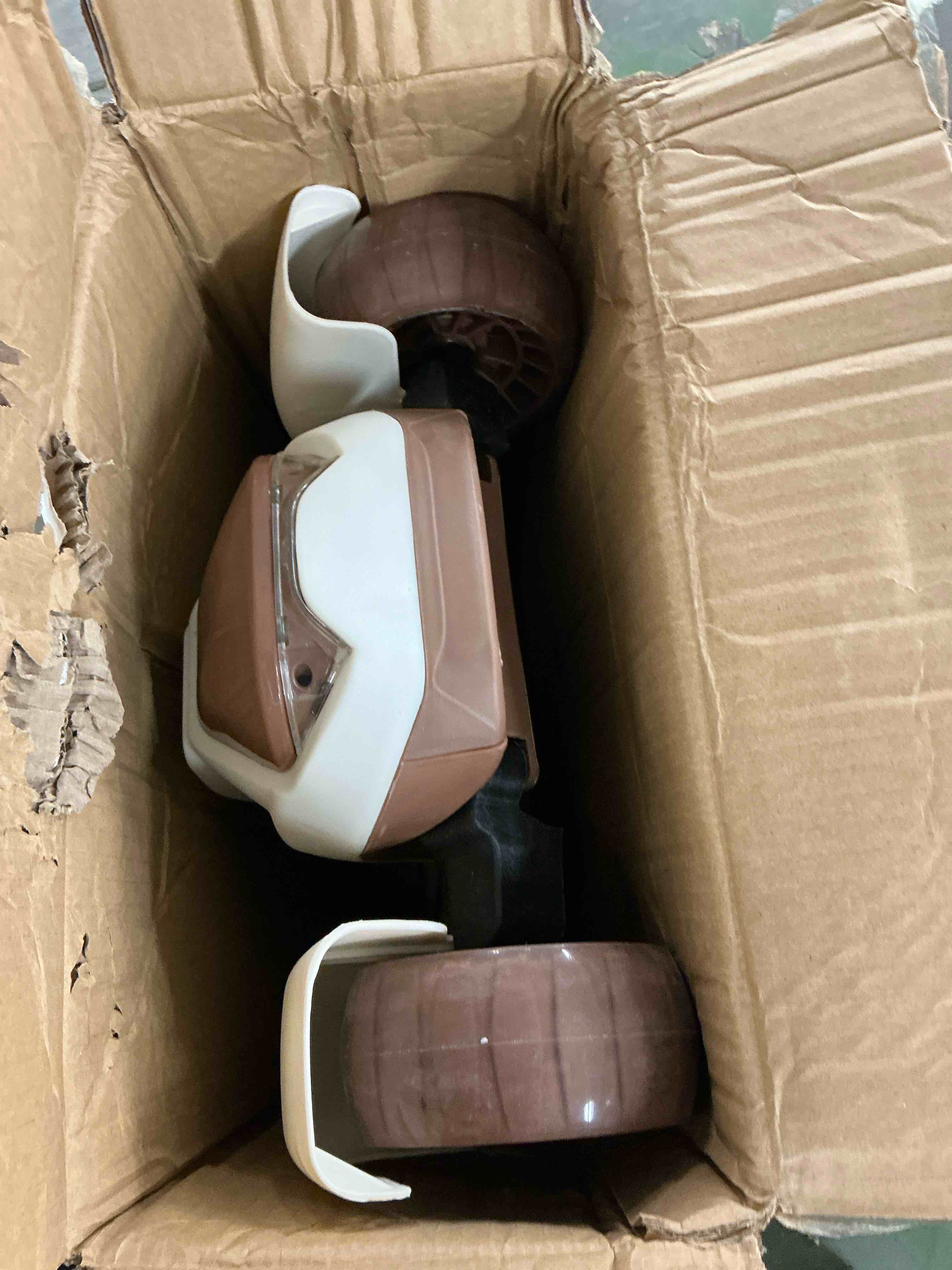 Condition photo showing Good Condition for shuwnd foldable kick scooter with handbrake, 3 wheel adjustable height scooter with 2 brake