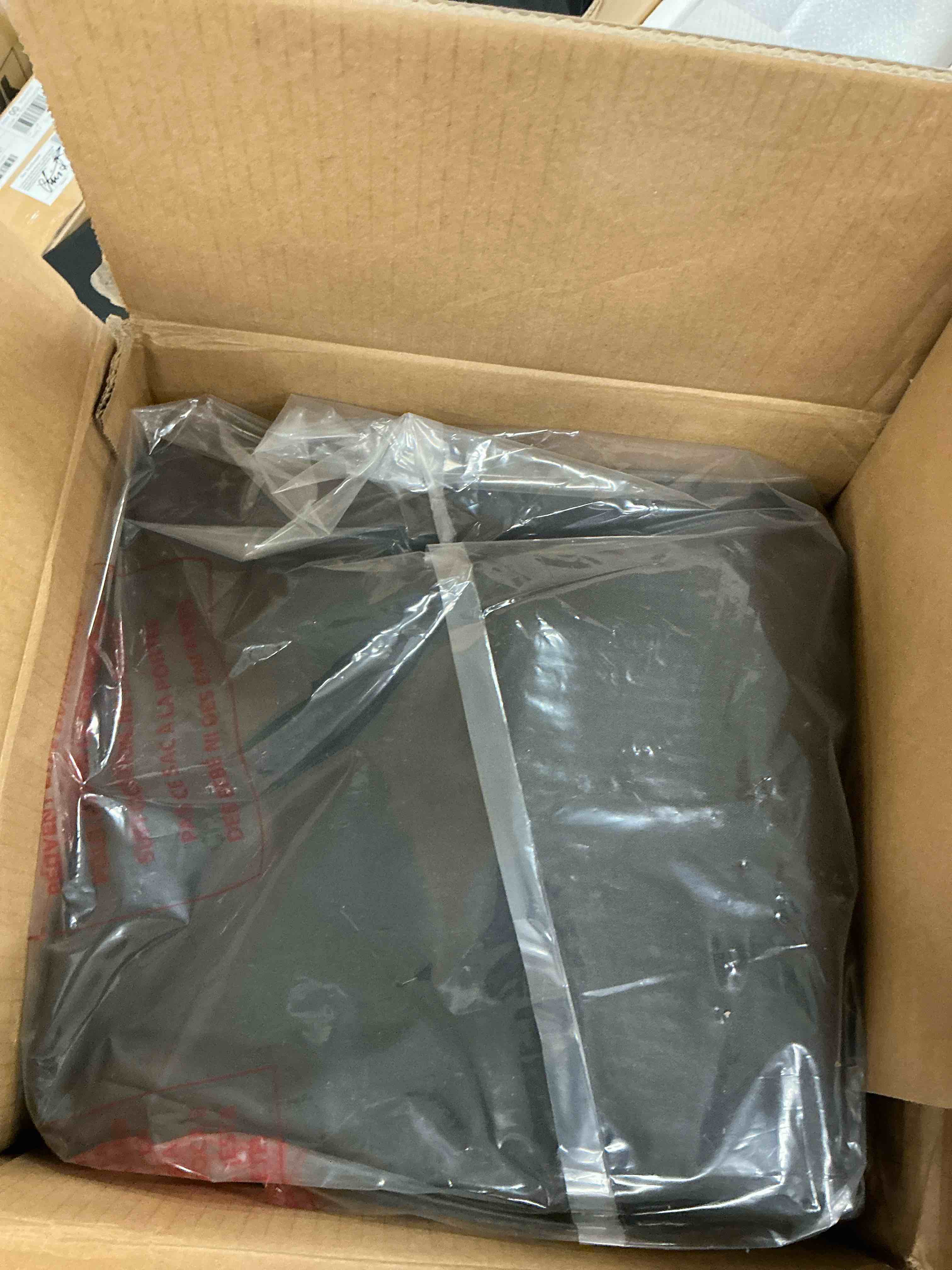 https://s3.amazonaws.com/lotting-images-prod/EmanualPiazza/GRA1944775_1777131808567.jpeg