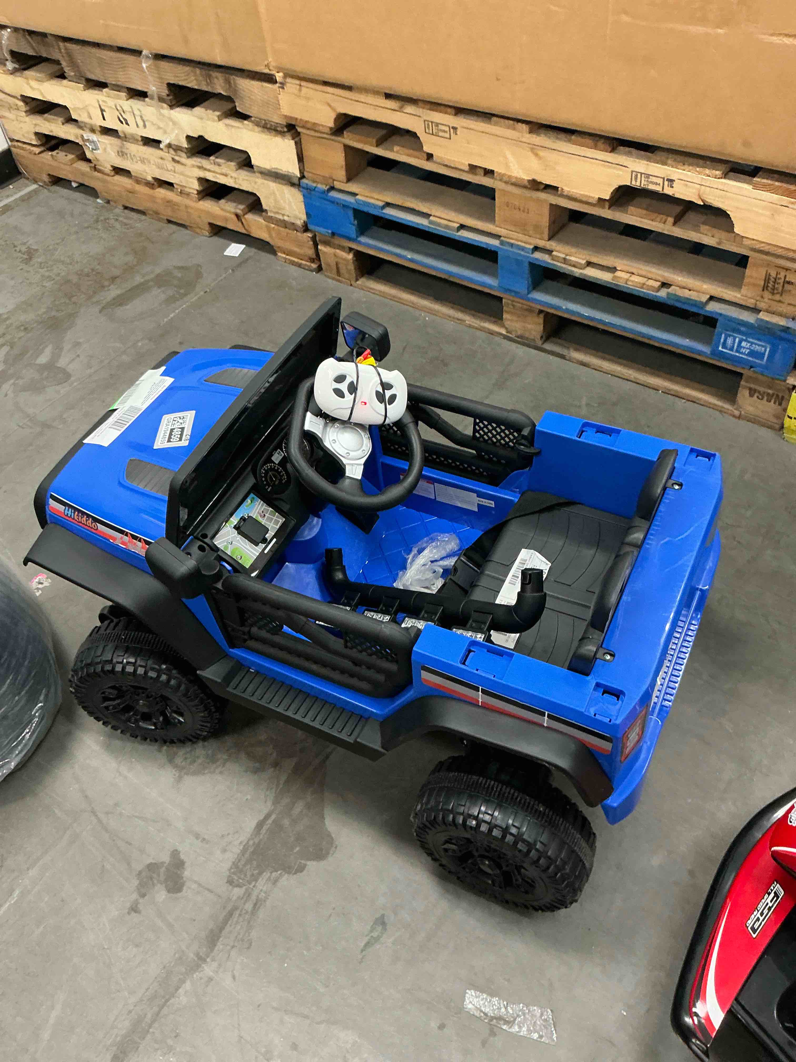 Condition photo showing Good Condition for hikiddo 4wd kids ride on truck car, 12v 7ah ride on toy electric cars for kids w/ remote, bluetooth, 4x75w motors - blue