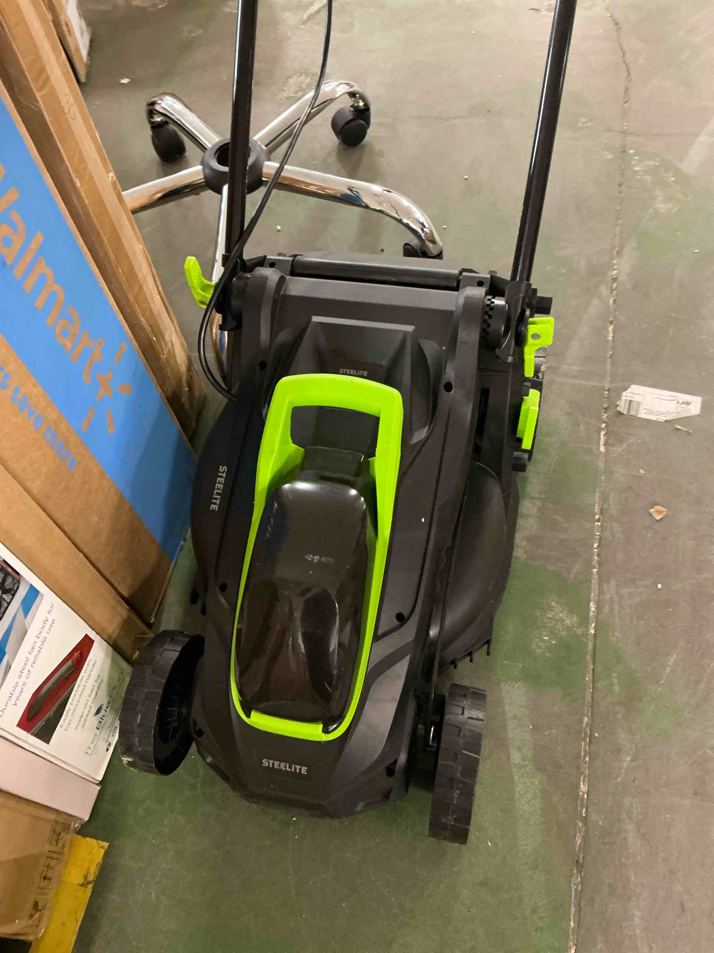 Condition photo showing Good Condition for steelite 2x20v 13 inch brushless electric lawn mower, ultra-lightweight with 2x4.0ah batteries for 50-min runtime, user-friendly cordless push mower for garden, yard & farm