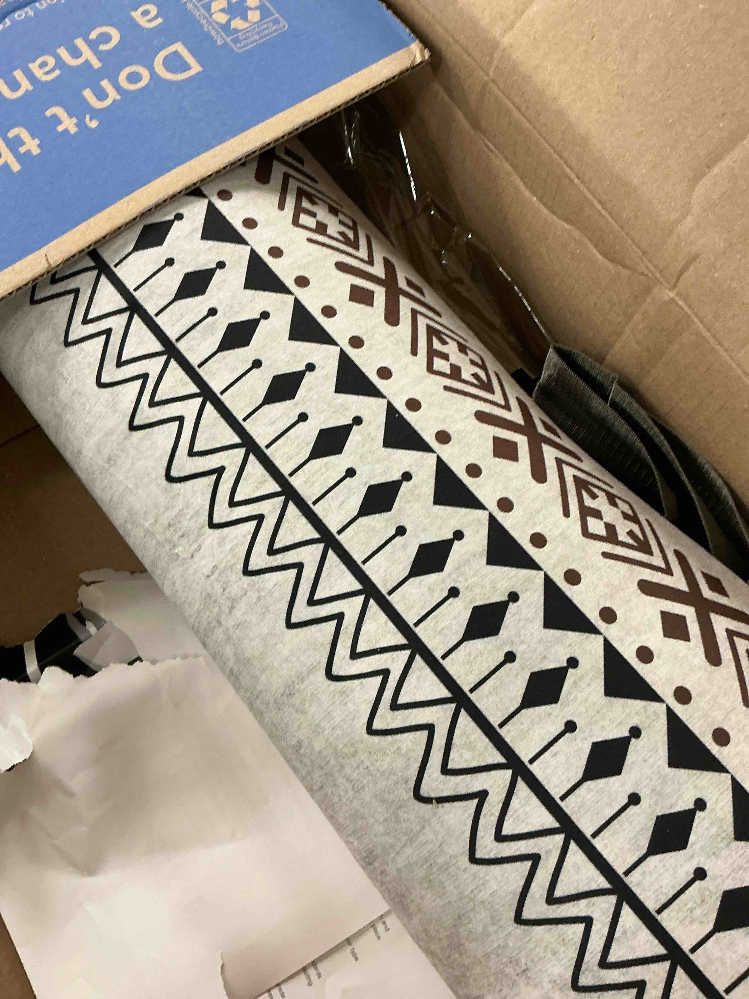 Condition photo showing Good Condition for zeronic yoga mat premium printing non slip exercise & fitness mat for all types of yoga  pilates & floor workouts (72  x 24  x 6mm thick)