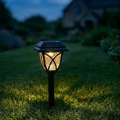 harbor breeze 10 -lumens black solar led outdoor path light with dusk-to-dawn sensor
